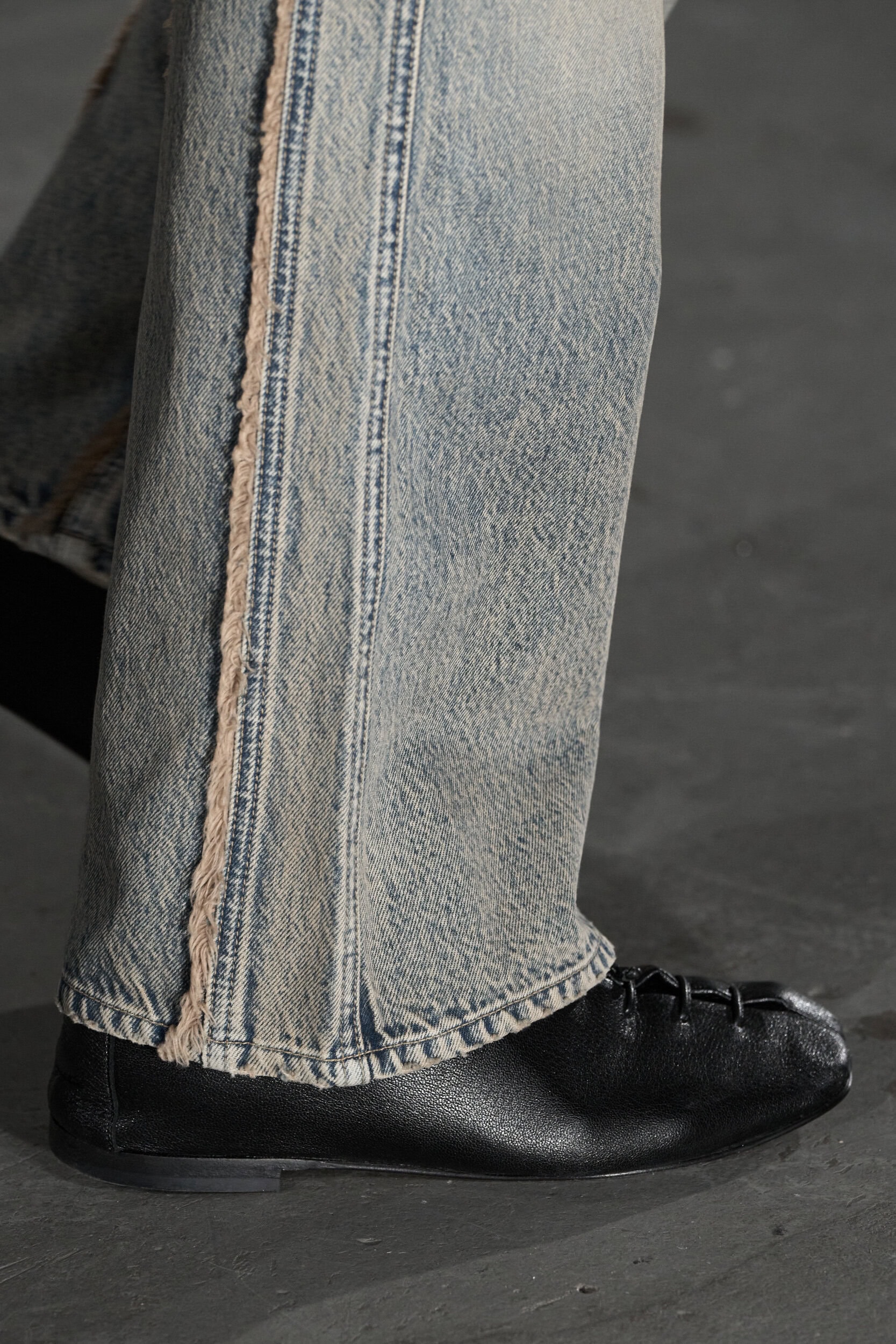Etudes Spring 2027 Men's Fashion Show Details