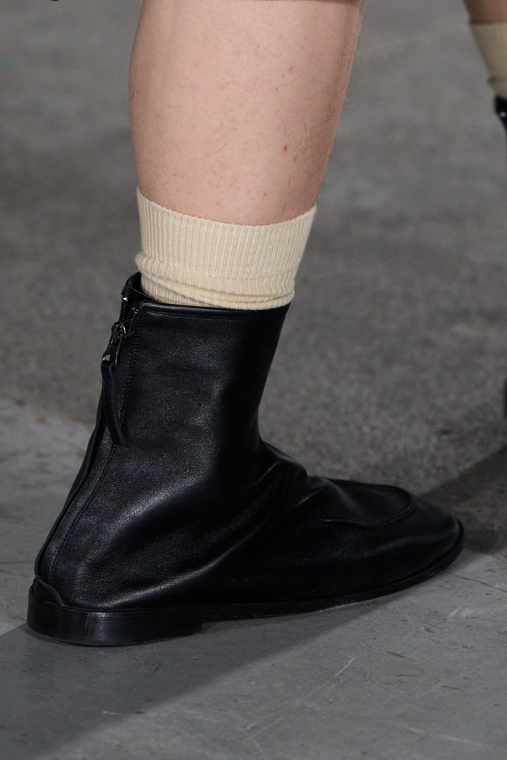 Etudes Spring 2027 Men's Fashion Show Details