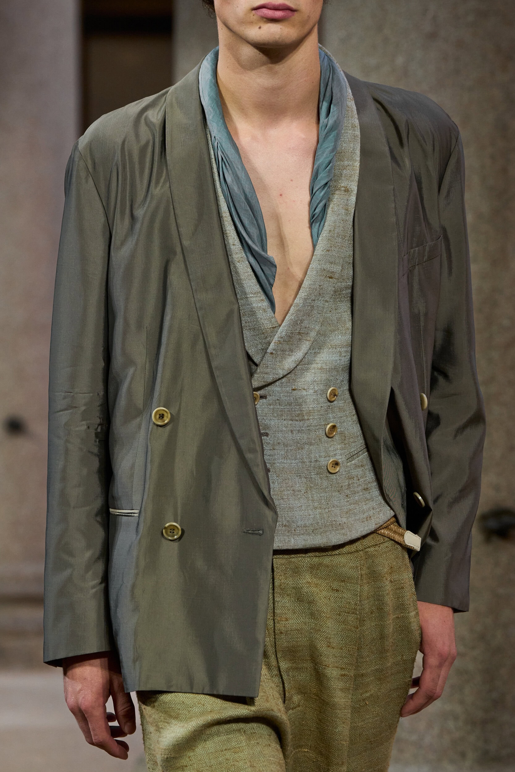 Giorgio Armani Spring 2027 Men's Fashion Show Details