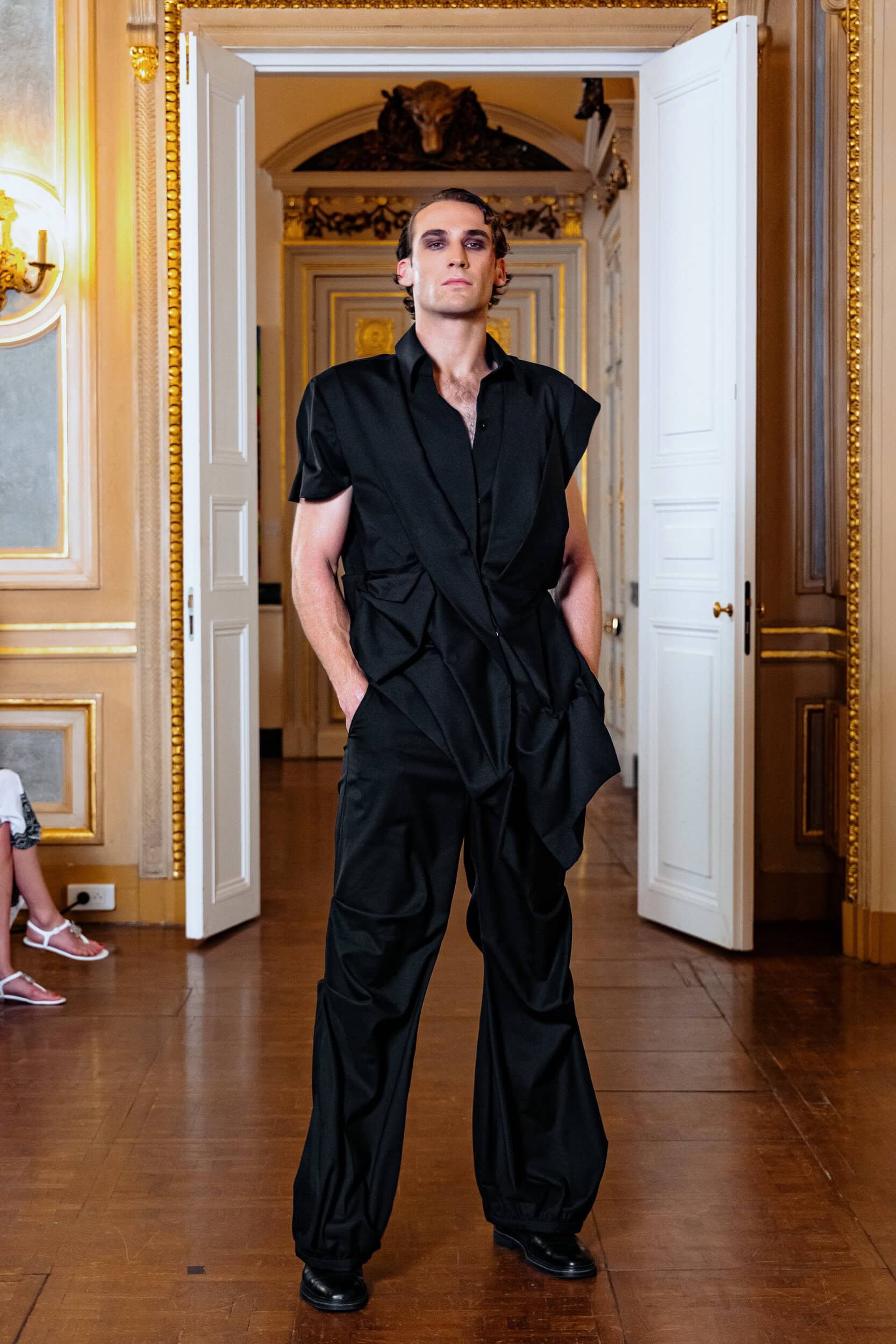 Jingjiu Meng Spring 2027 Men's Fashion Show