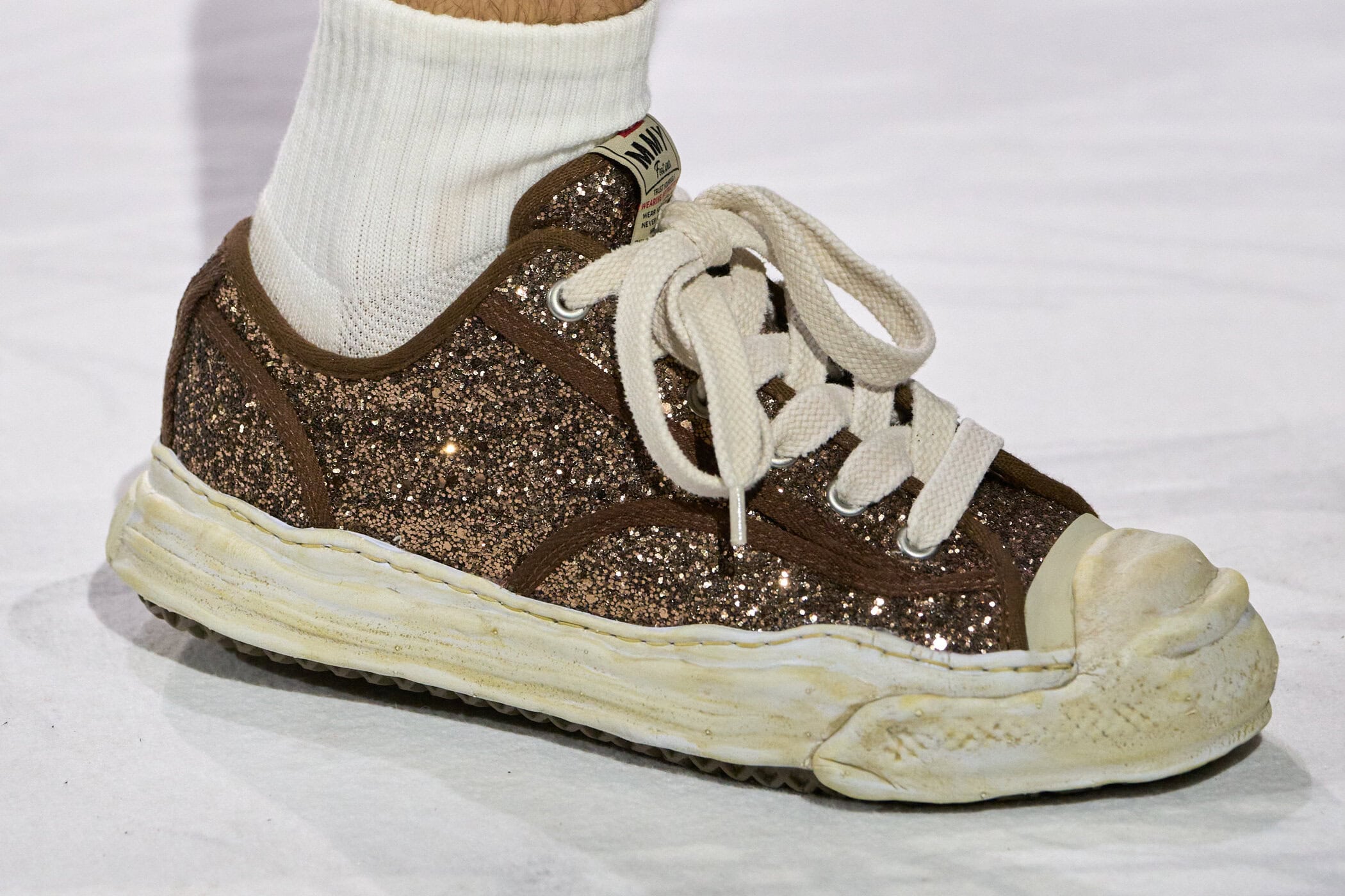 Maison Mihara Yasuhiro Spring 2027 Men's Fashion Show Details