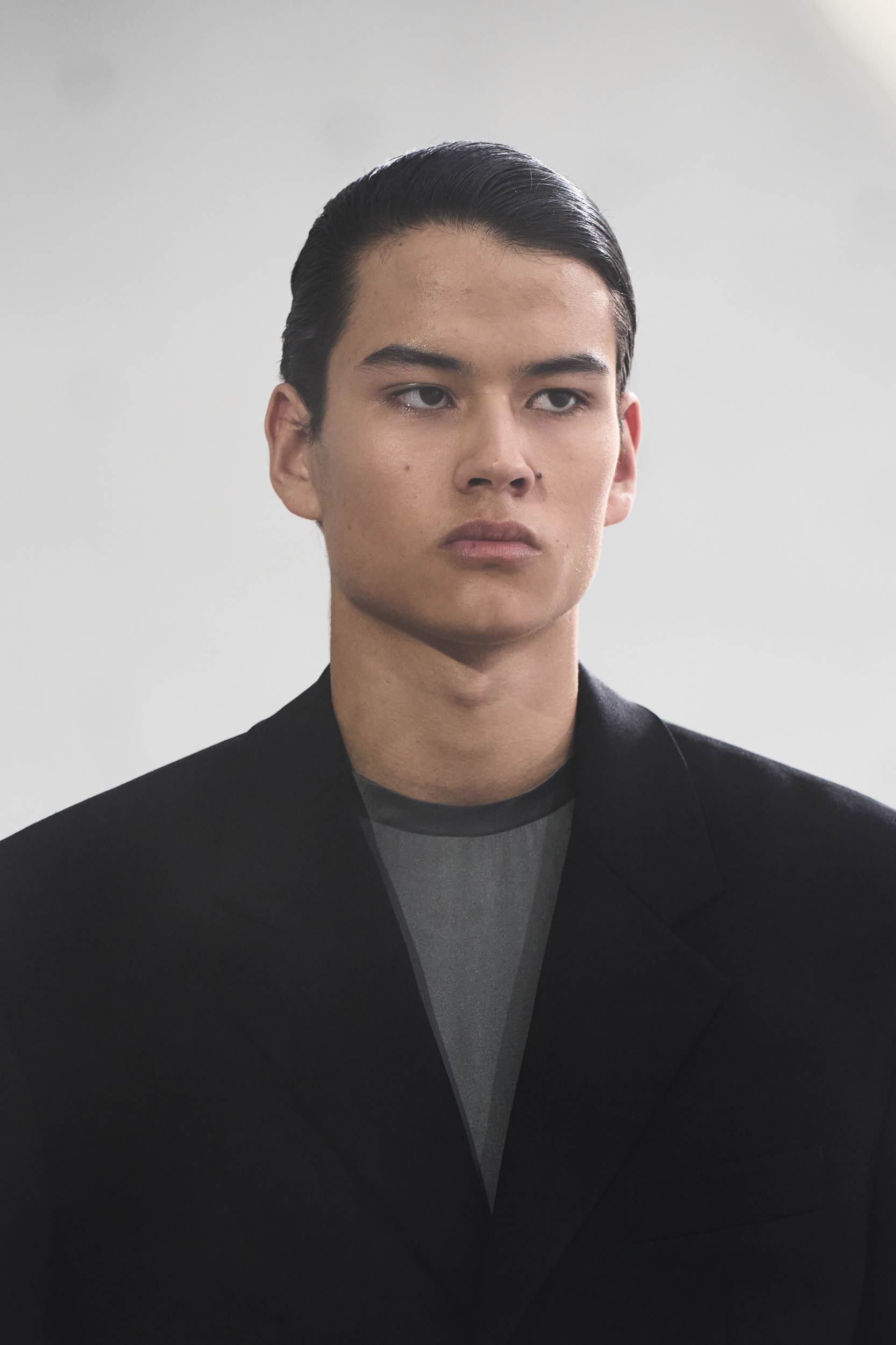 Saint Laurent Spring 2027 Men's Fashion Show Details