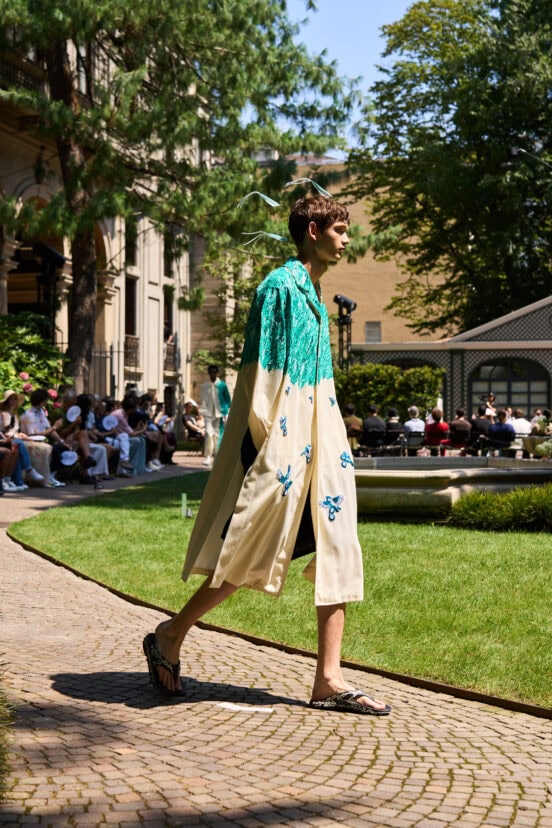 Shinyakozuka Spring 2027 Men's Fashion Show Atmosphere