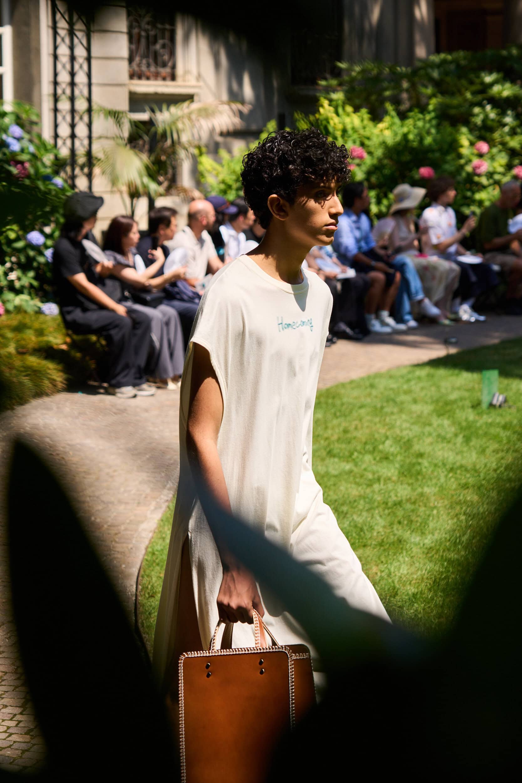 Shinyakozuka Spring 2027 Men's Fashion Show Atmosphere