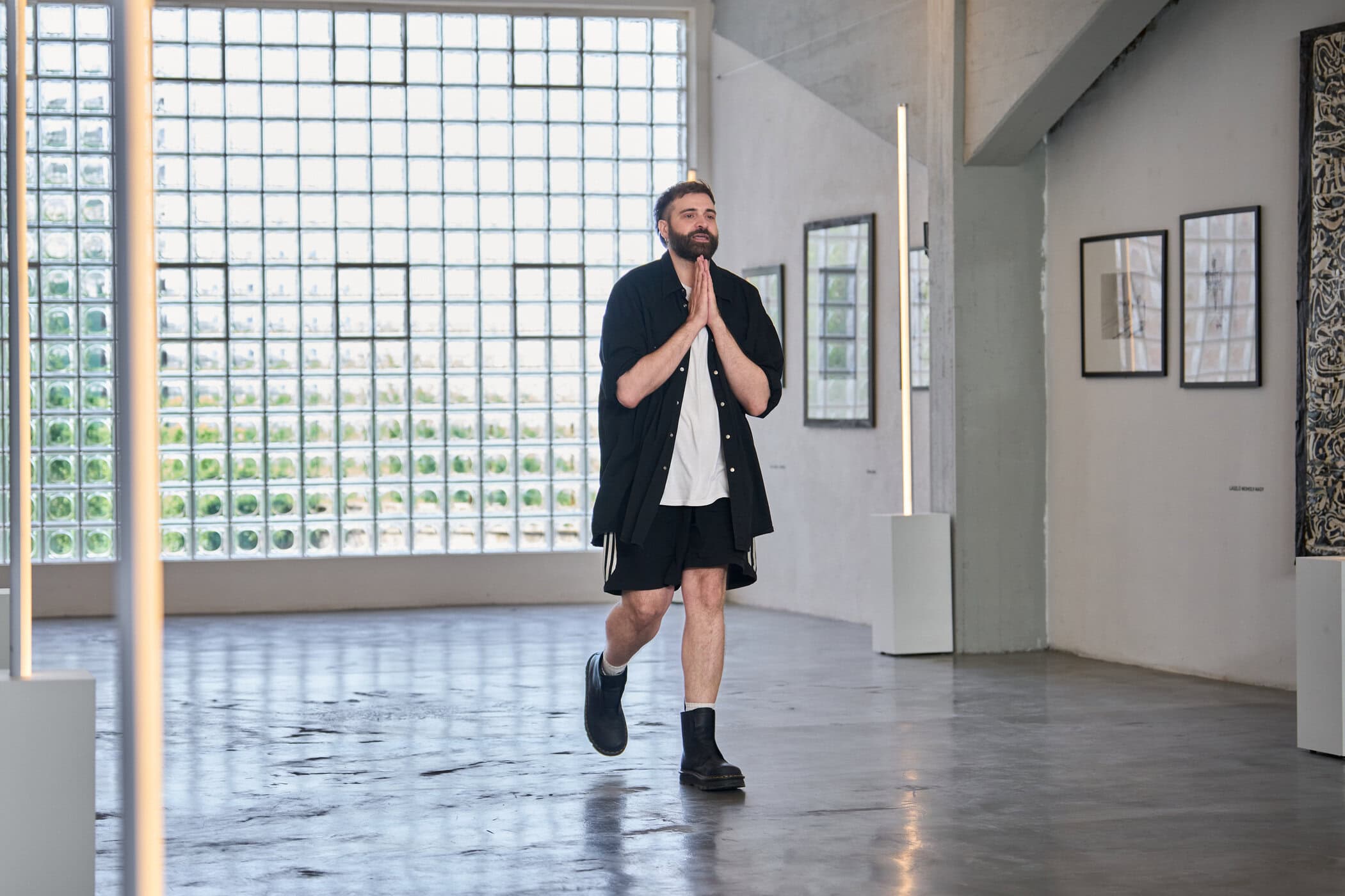 Simon Cracker Spring 2027 Men's Fashion Show Atmosphere