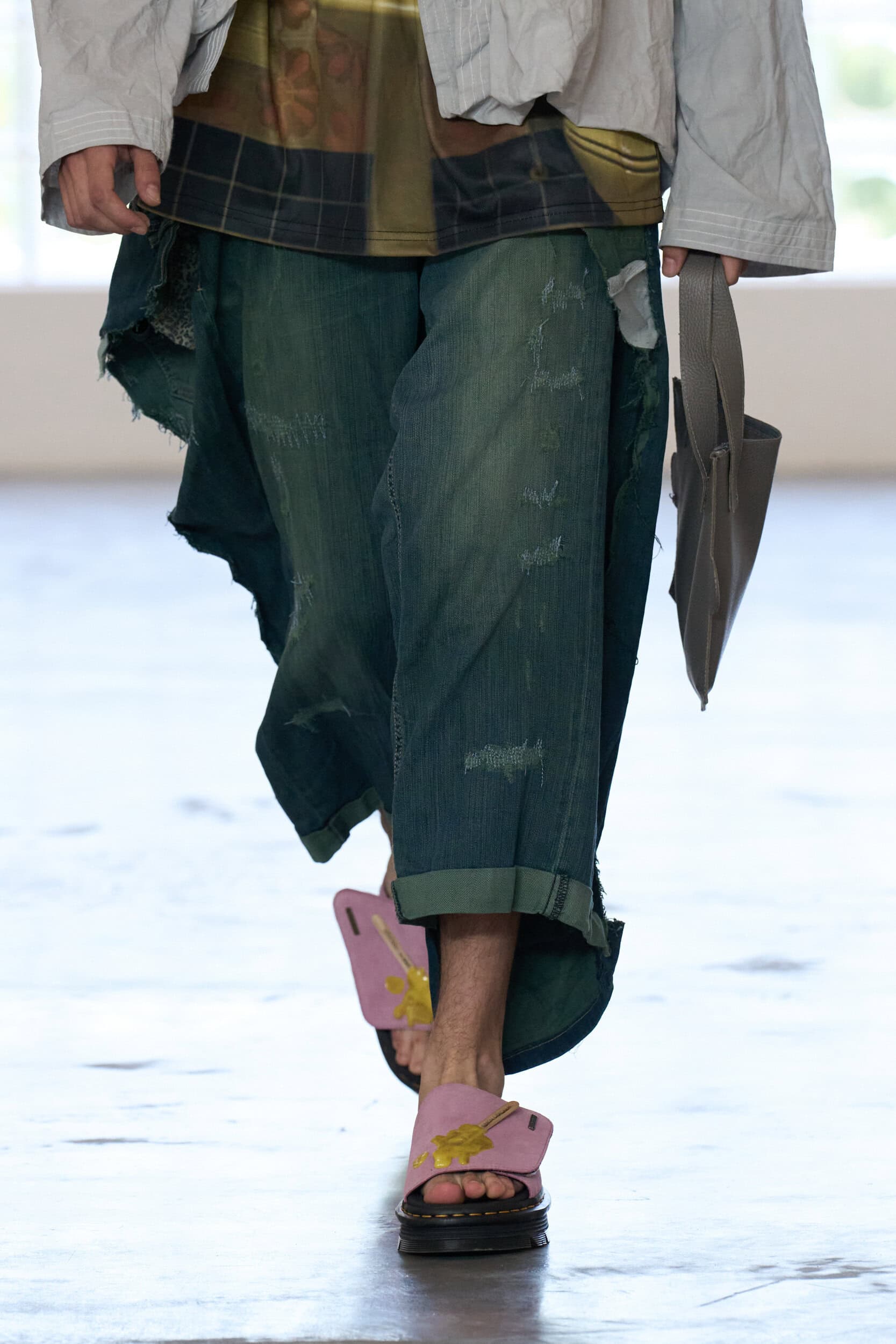 Simon Cracker Spring 2027 Men's Fashion Show Details