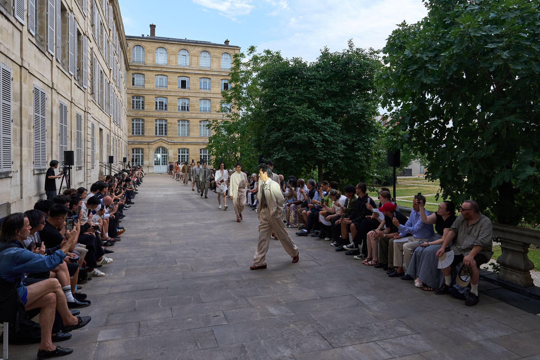 Soshiotsuki Spring 2027 Men's Fashion Show Atmosphere