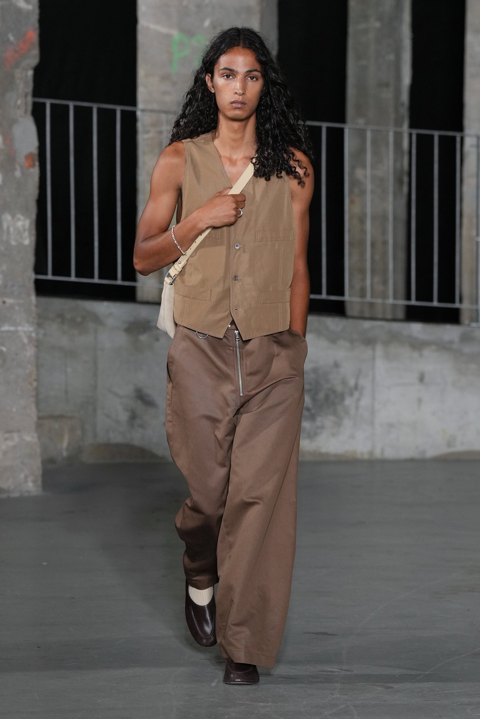 Etudes Spring 2027 Men's Fashion Show