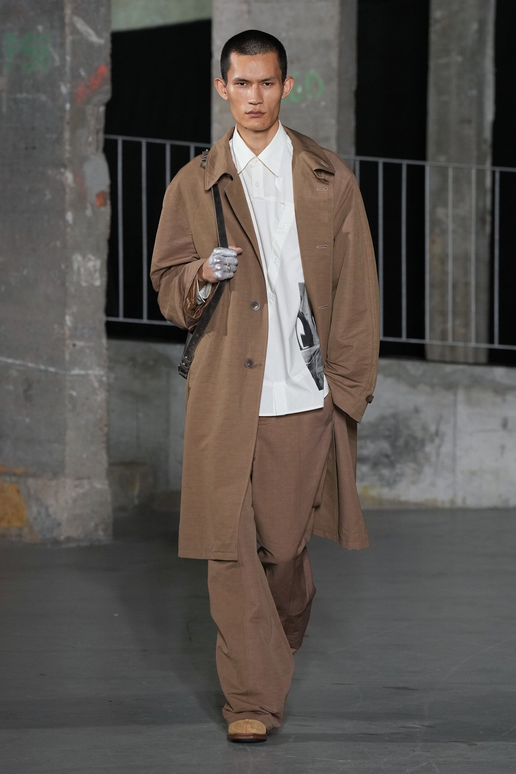 Etudes Spring 2027 Men's Fashion Show