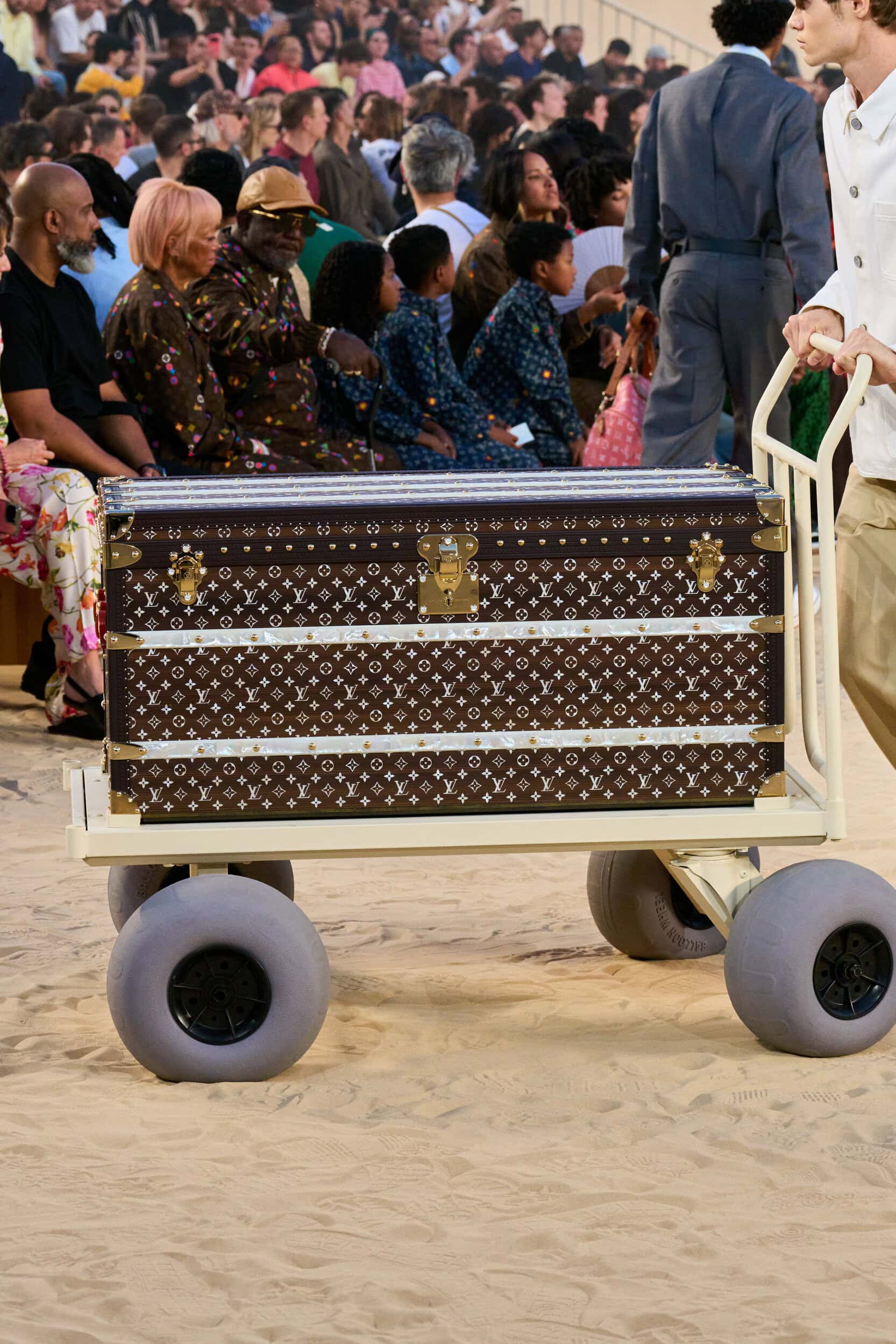 Louis Vuitton Spring 2027 Men's Fashion Show Details