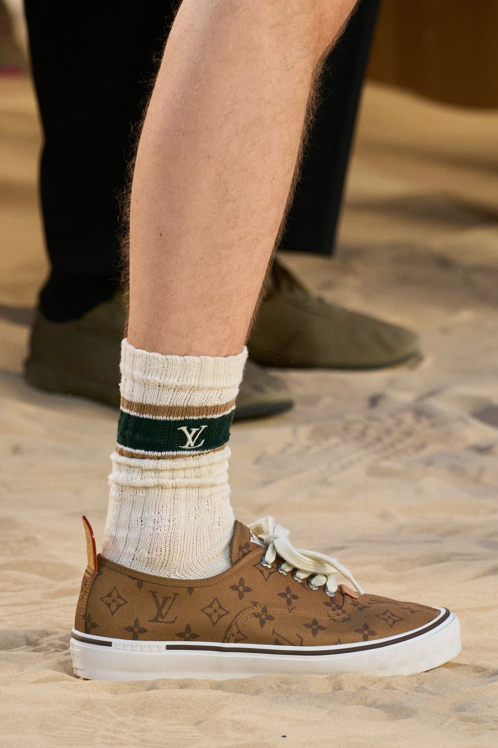 Louis Vuitton Spring 2027 Men's Fashion Show Details