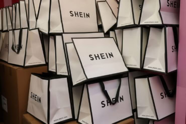 France Introduces New Restrictions on Ultra-Fast Fashion Players