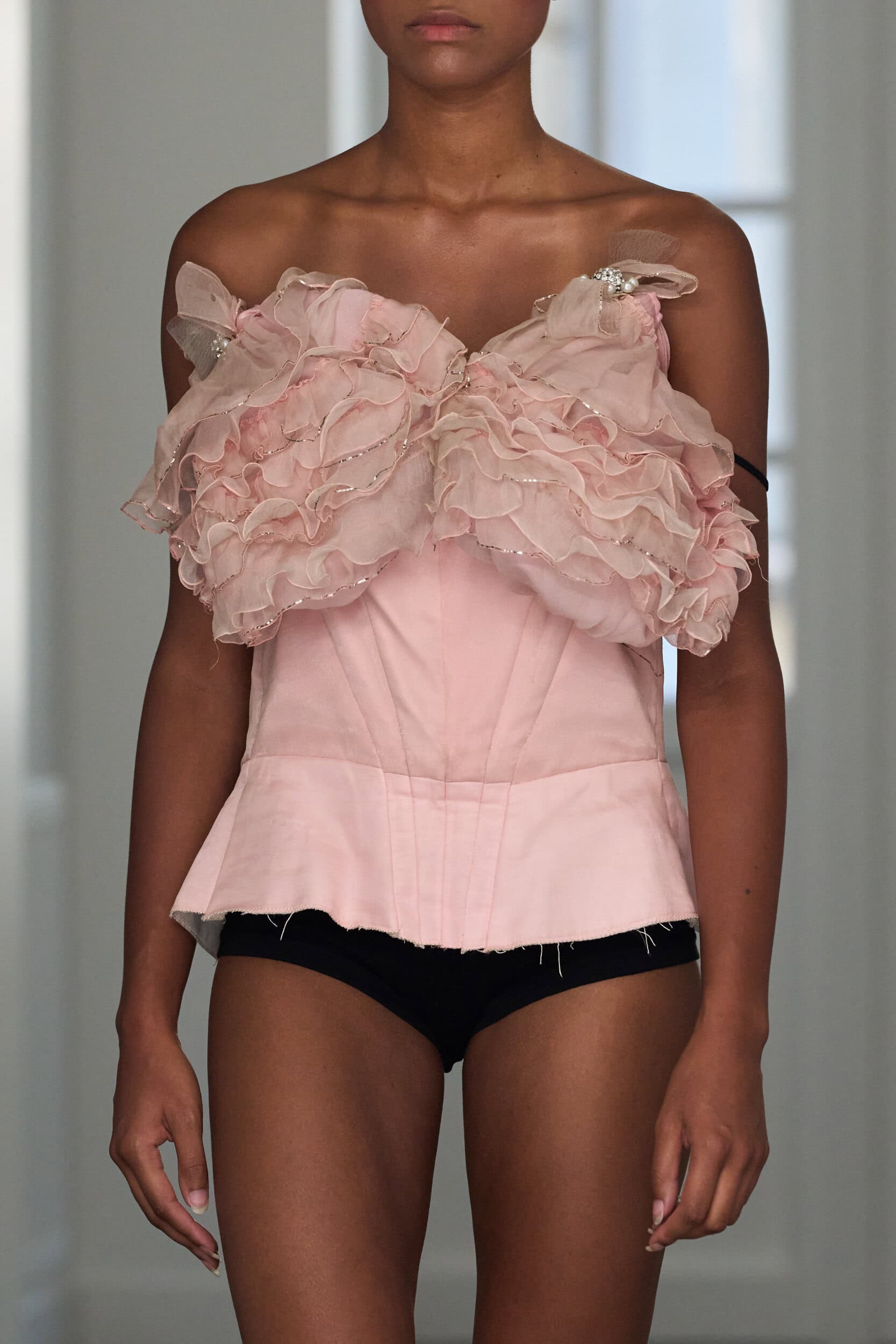 Aelis Fall 2026 Couture Fashion Show Details