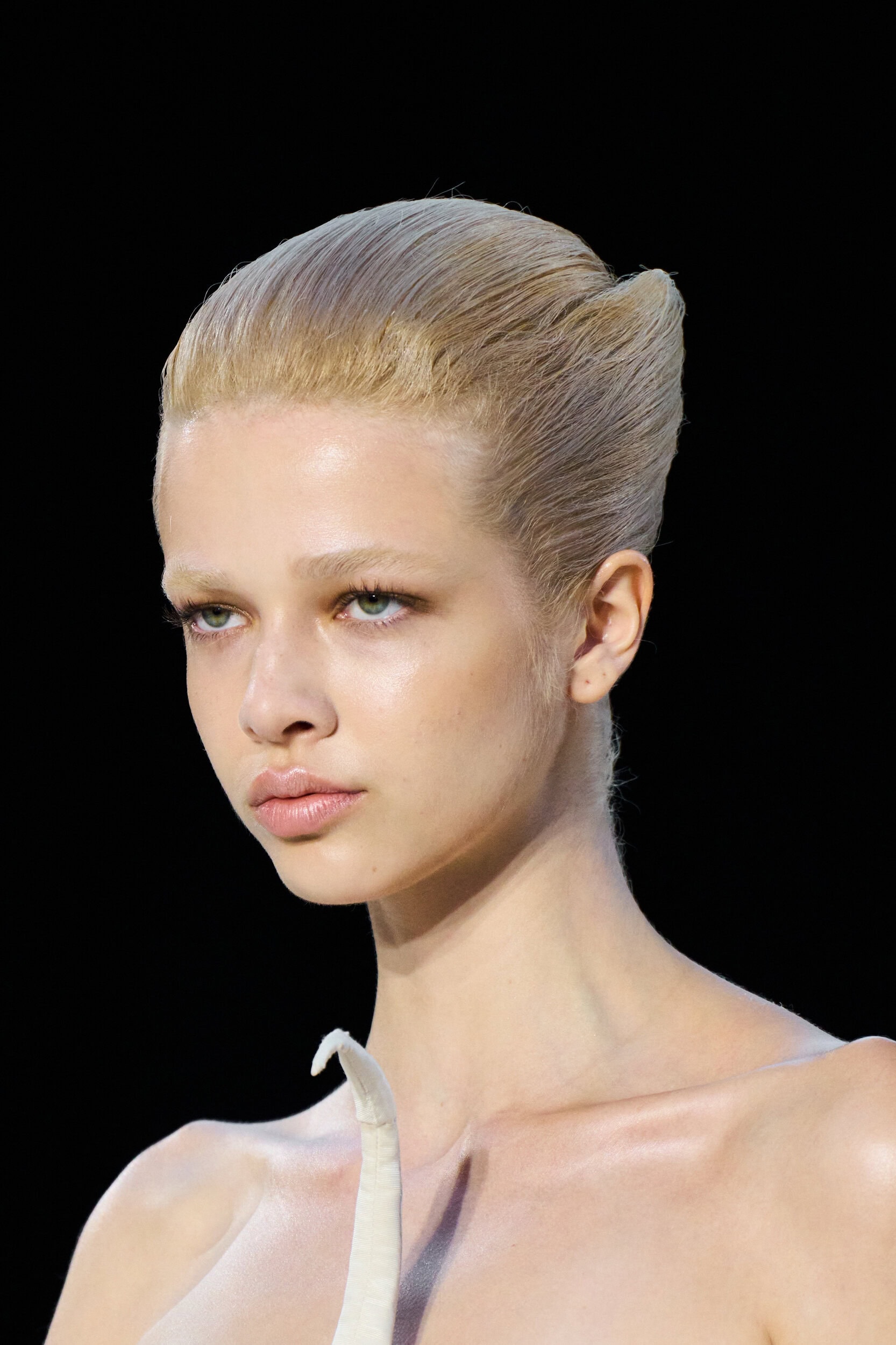 Ashi Studio Fall 2026 Couture Fashion Show Details