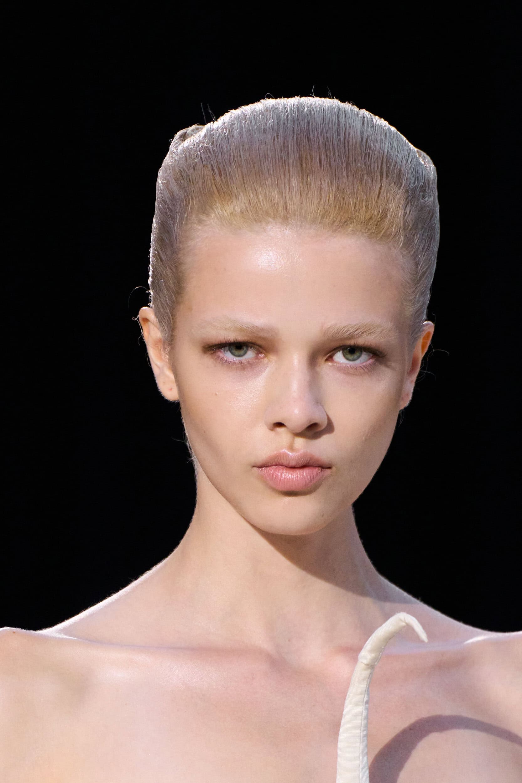 Ashi Studio Fall 2026 Couture Fashion Show Details
