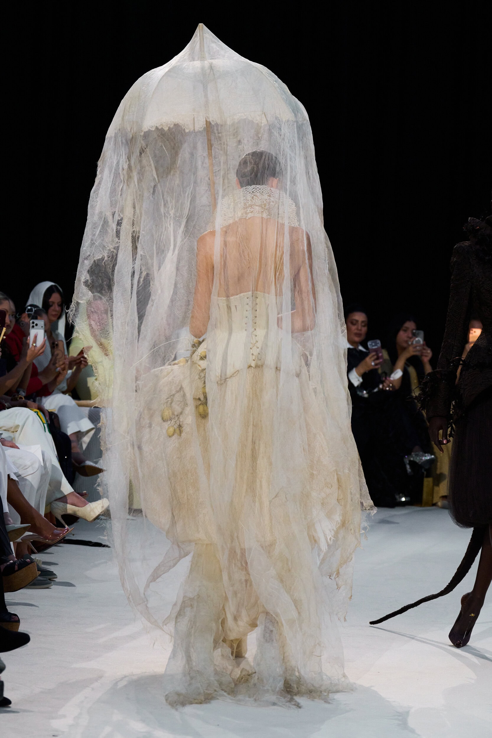 Ashi Studio Fall 2026 Couture Fashion Show Details