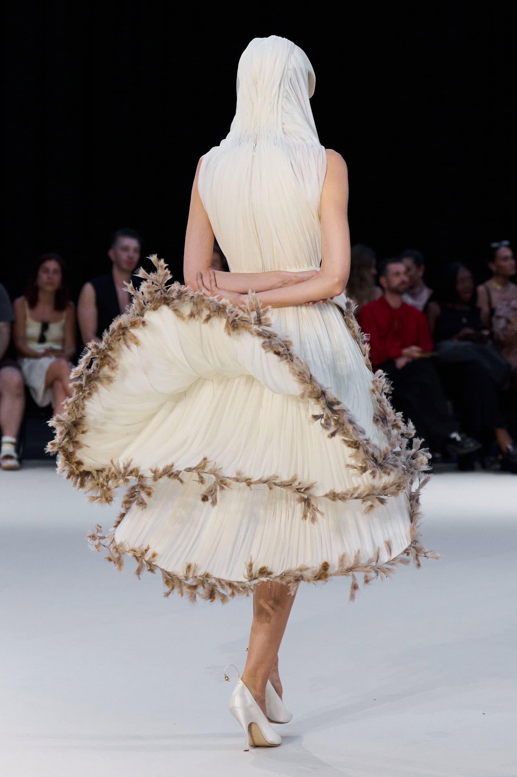 Ashi Studio Fall 2026 Couture Fashion Show Details