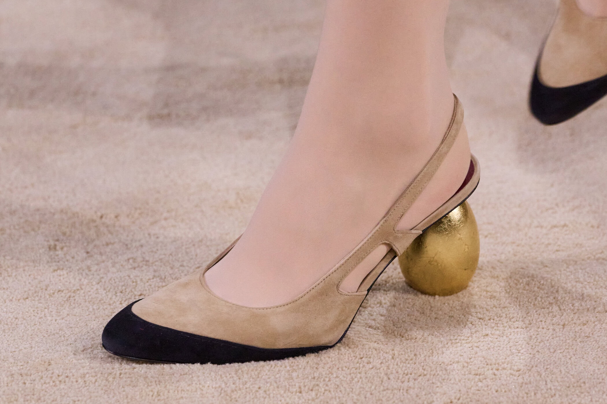 Chanel Fall 2026 Couture Fashion Show Details