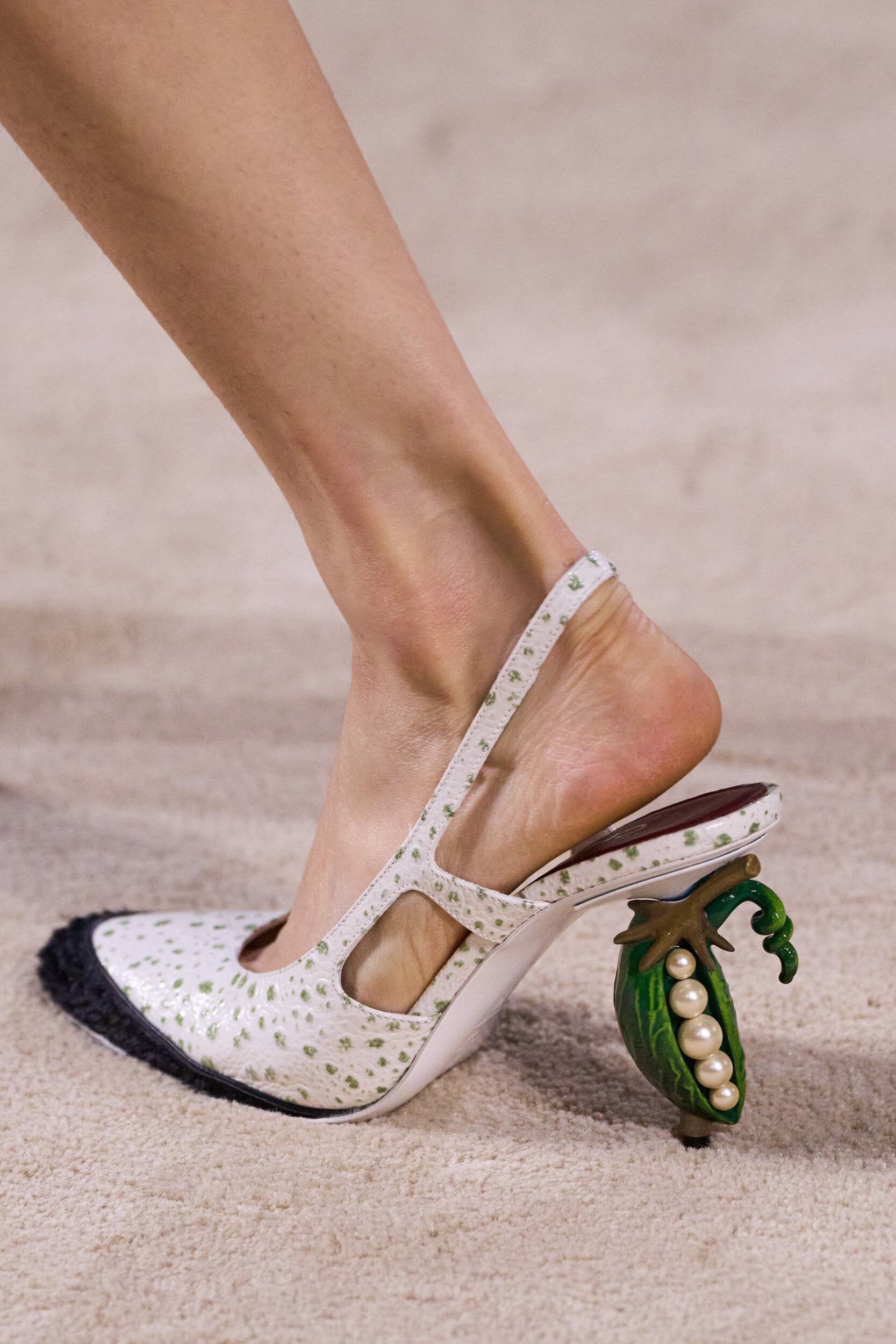 Chanel Fall 2026 Couture Fashion Show Details