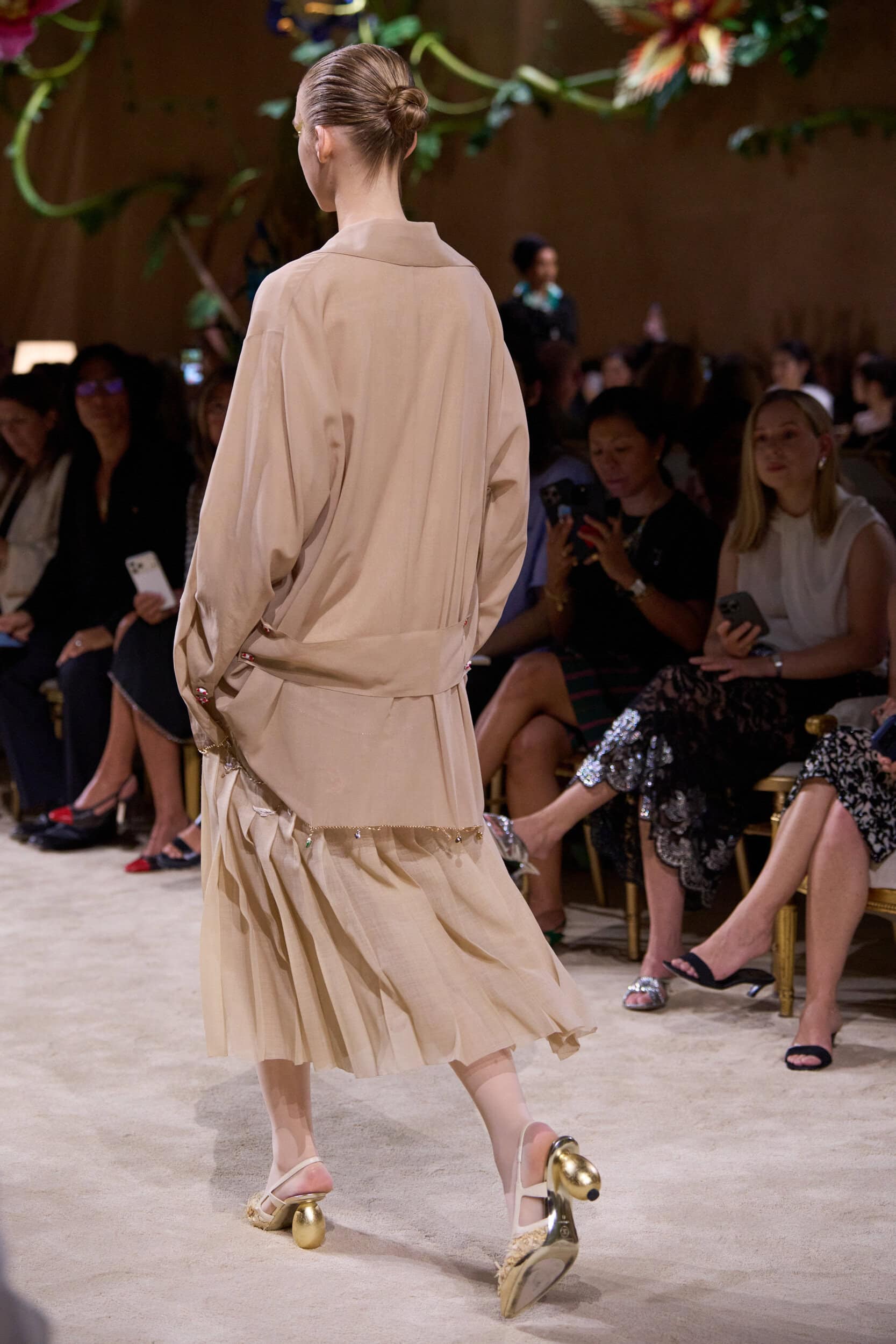 Chanel Fall 2026 Couture Fashion Show Details