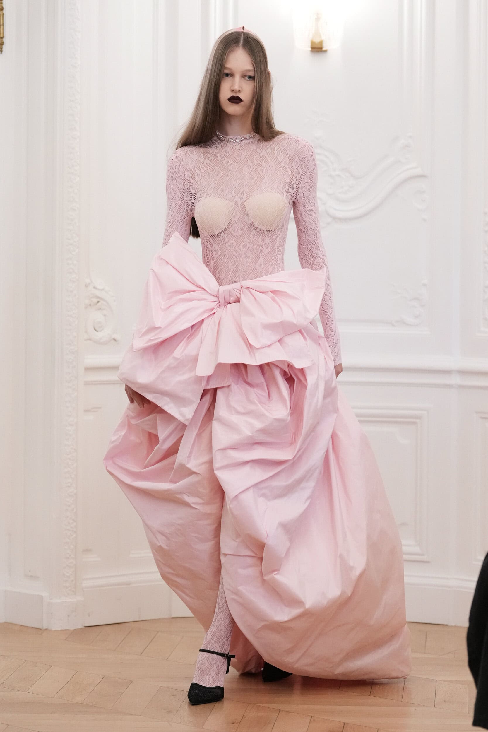 Peet Dullaert Fall 2026 Couture Fashion Show