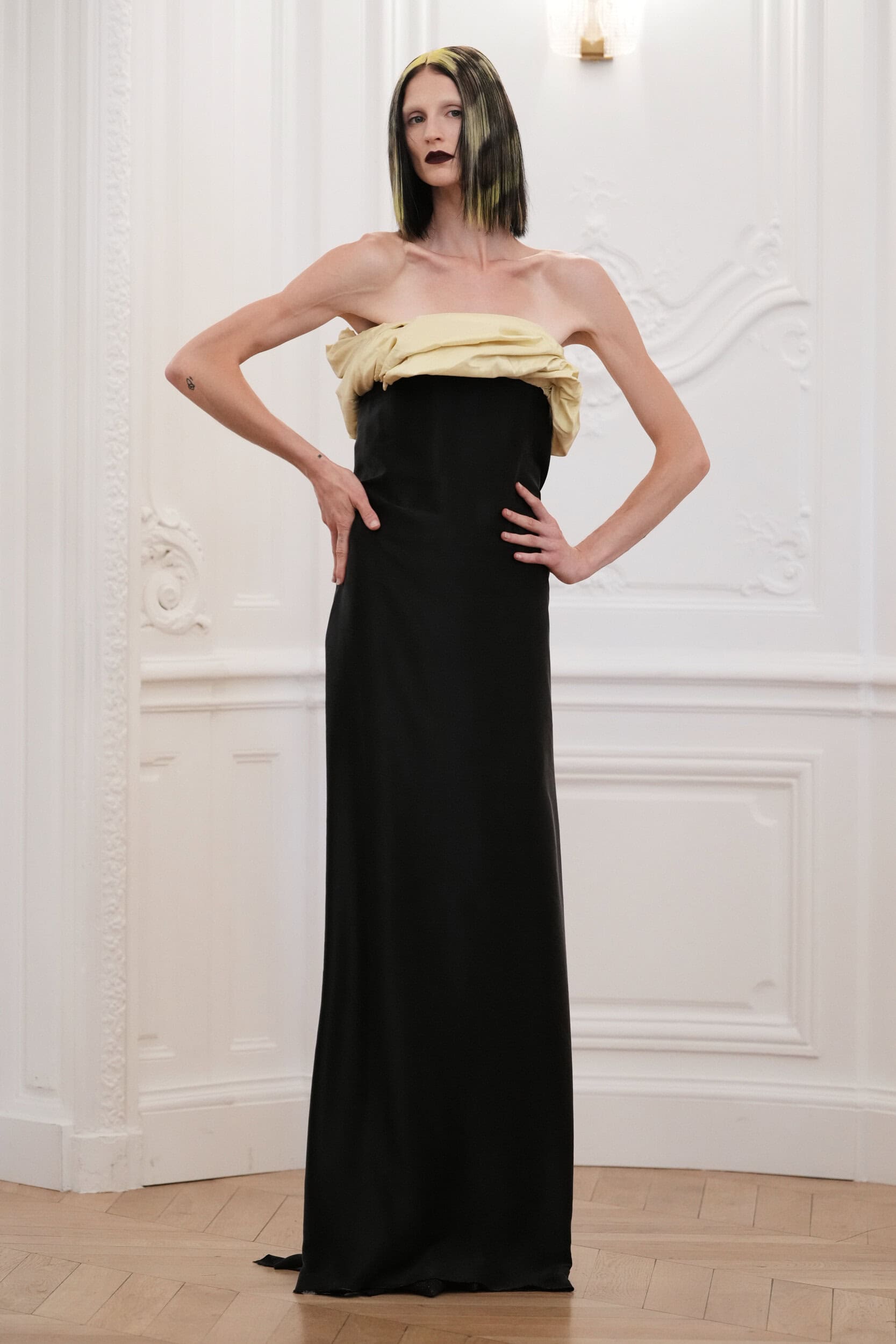 Peet Dullaert Fall 2026 Couture Fashion Show