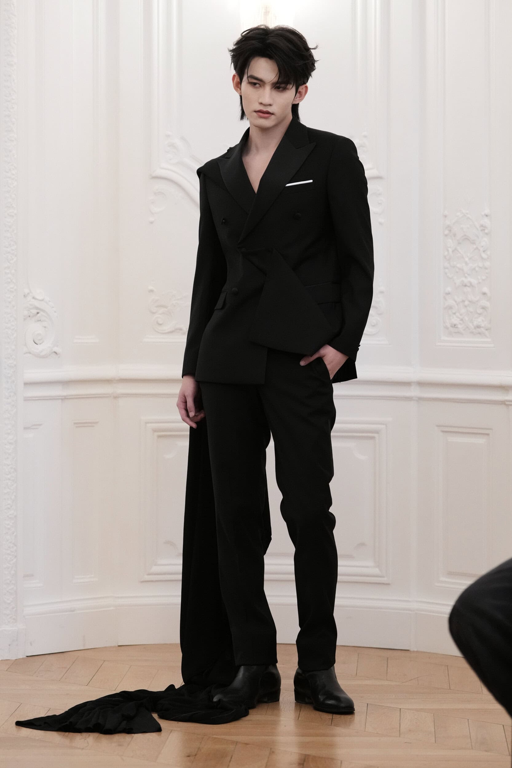 Peet Dullaert Fall 2026 Couture Fashion Show