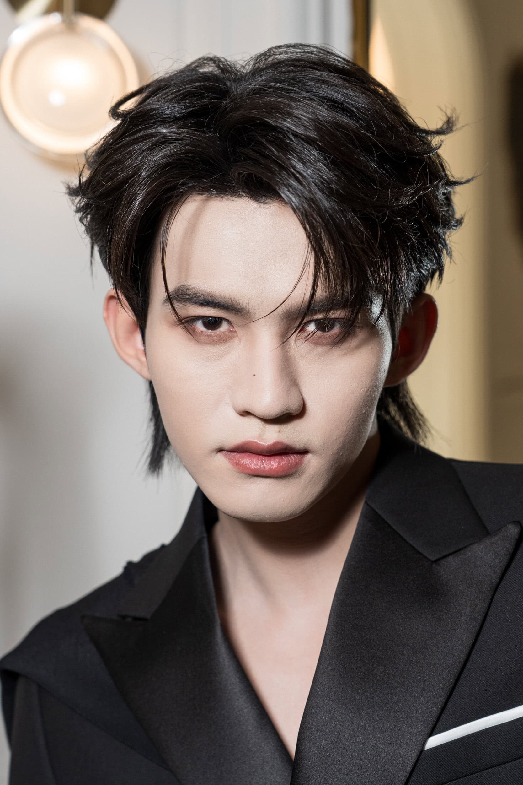 Peet Dullaert Fall 2026 Couture Fashion Show Backstage