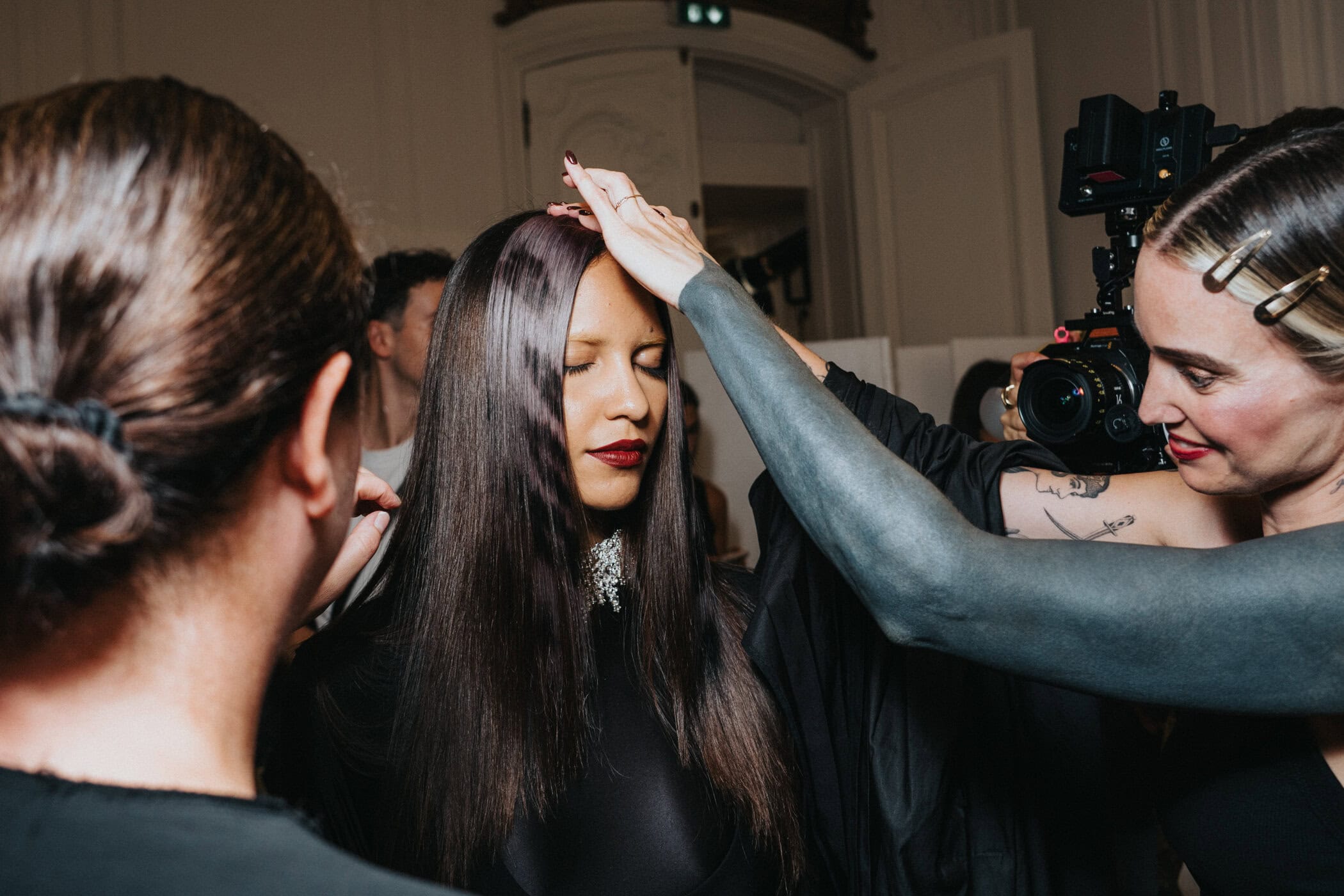 Peet Dullaert Fall 2026 Couture Fashion Show Backstage