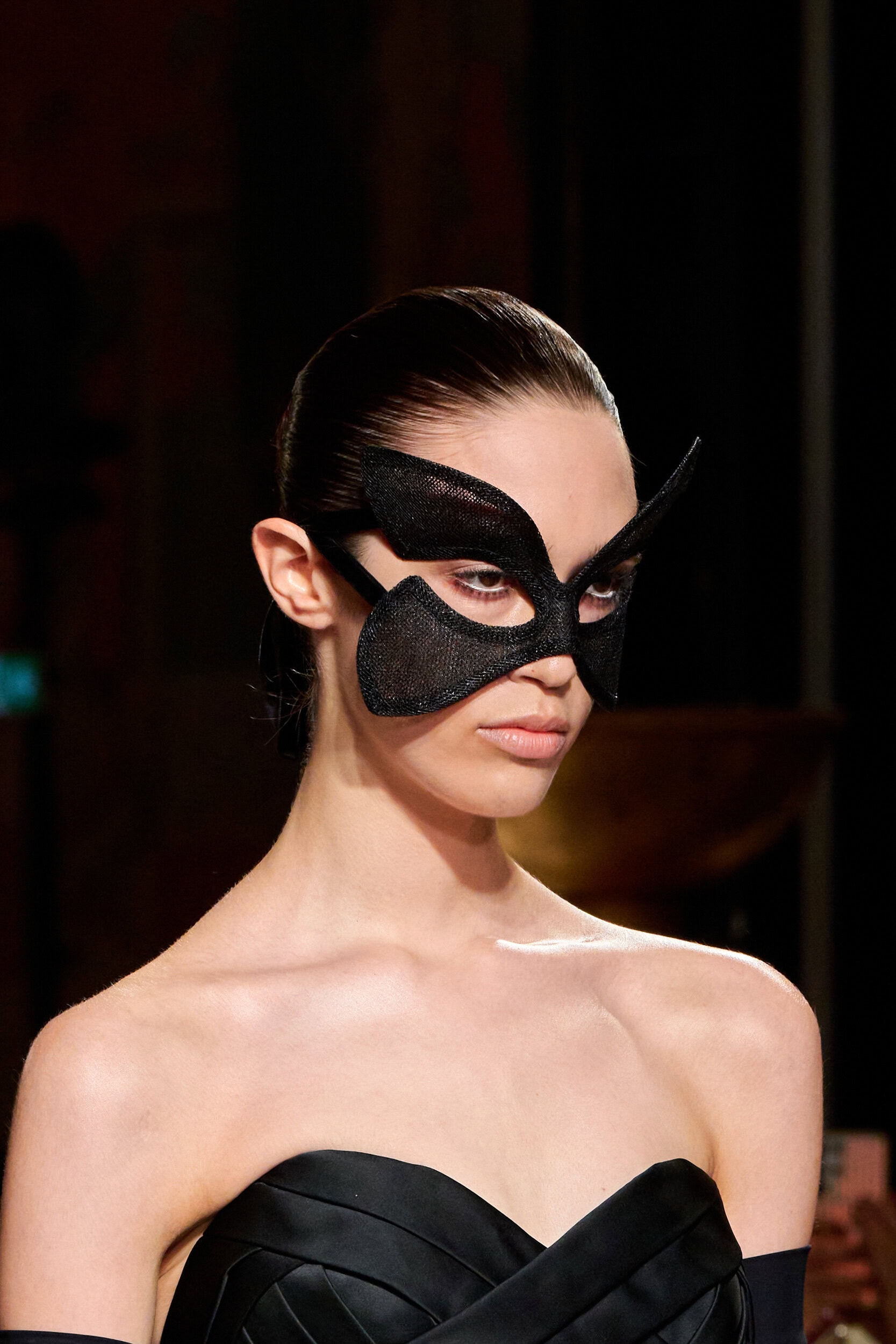 Elie Saab Fall 2026 Couture Fashion Show Details