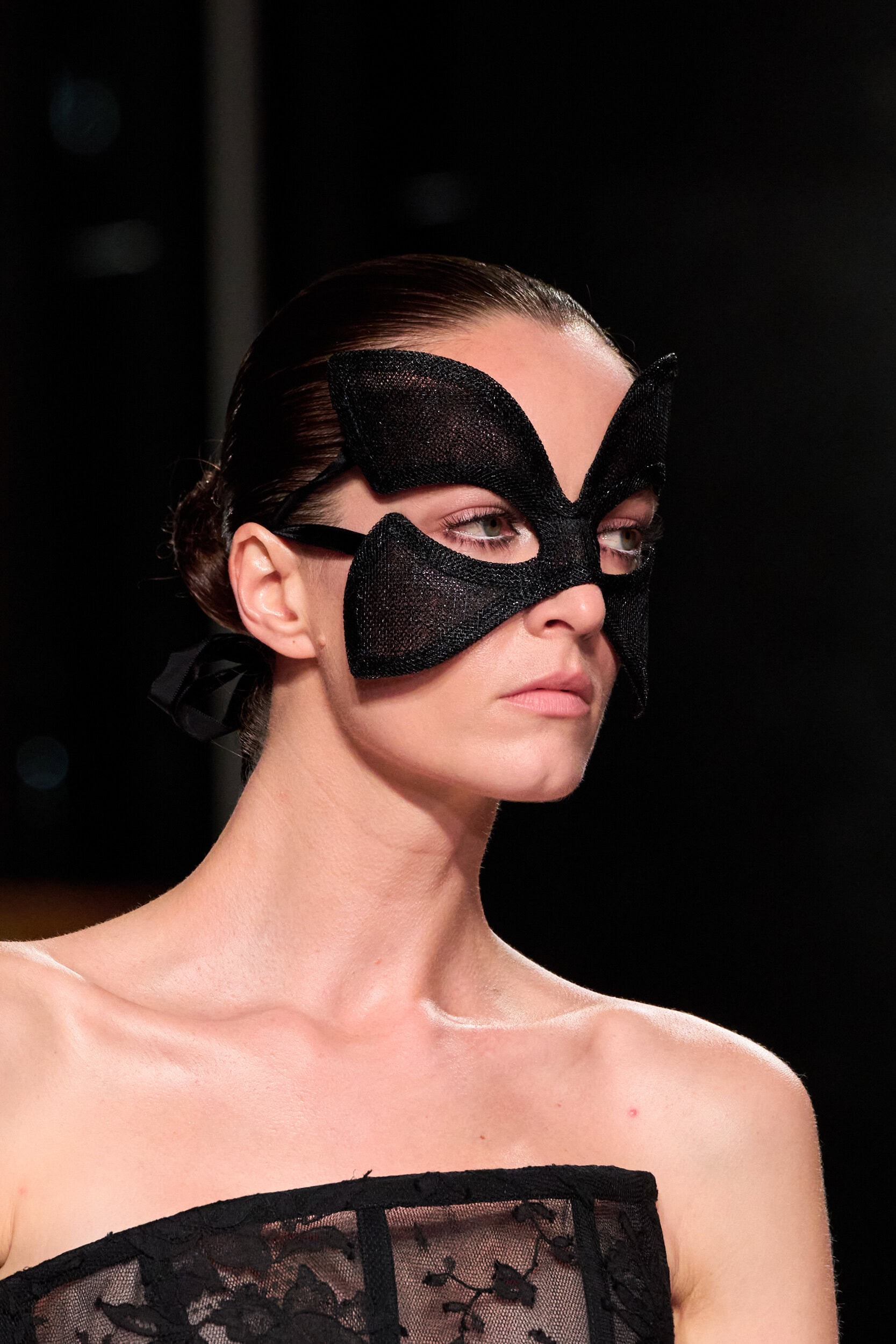 Elie Saab Fall 2026 Couture Fashion Show Details
