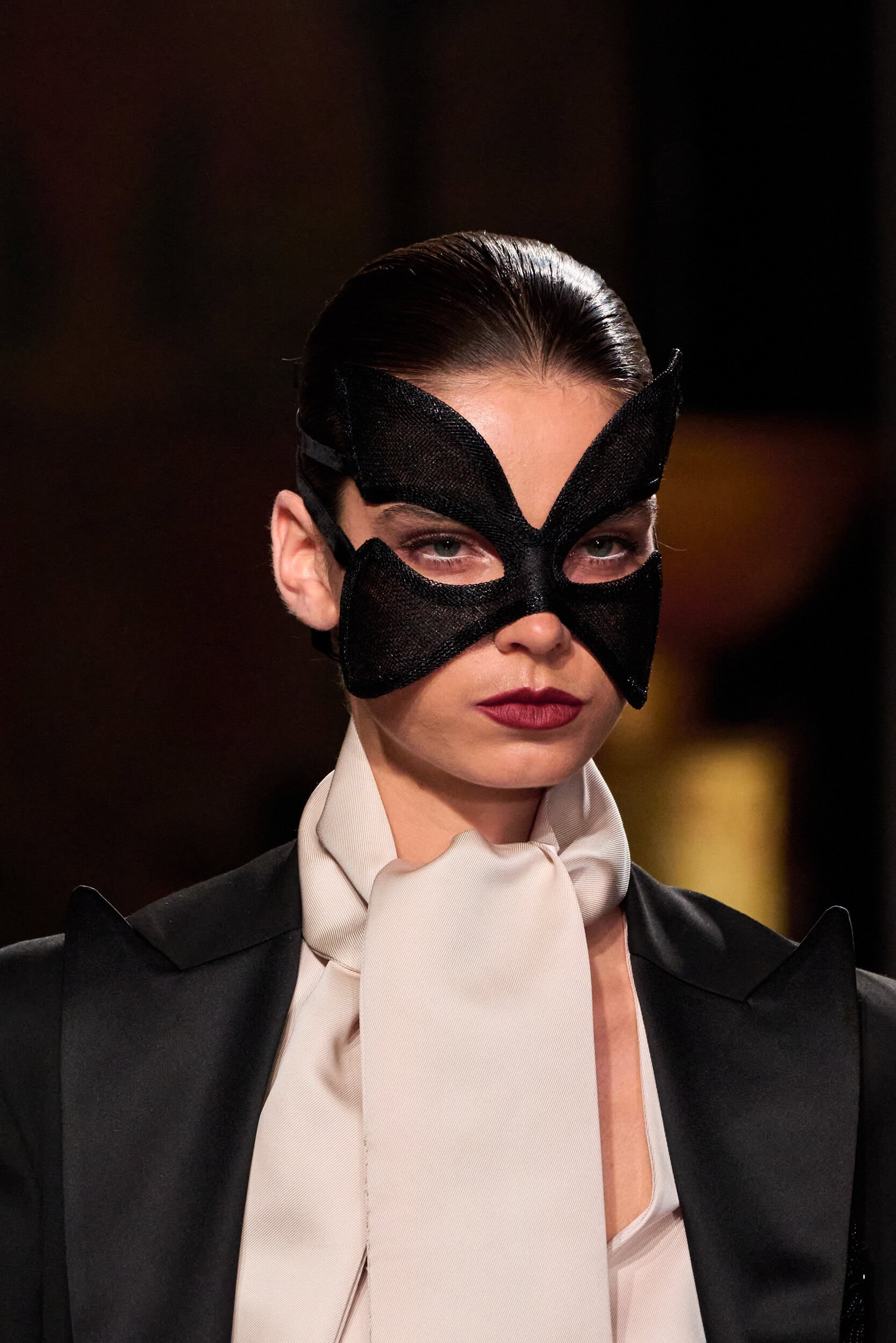 Elie Saab Fall 2026 Couture Fashion Show Details