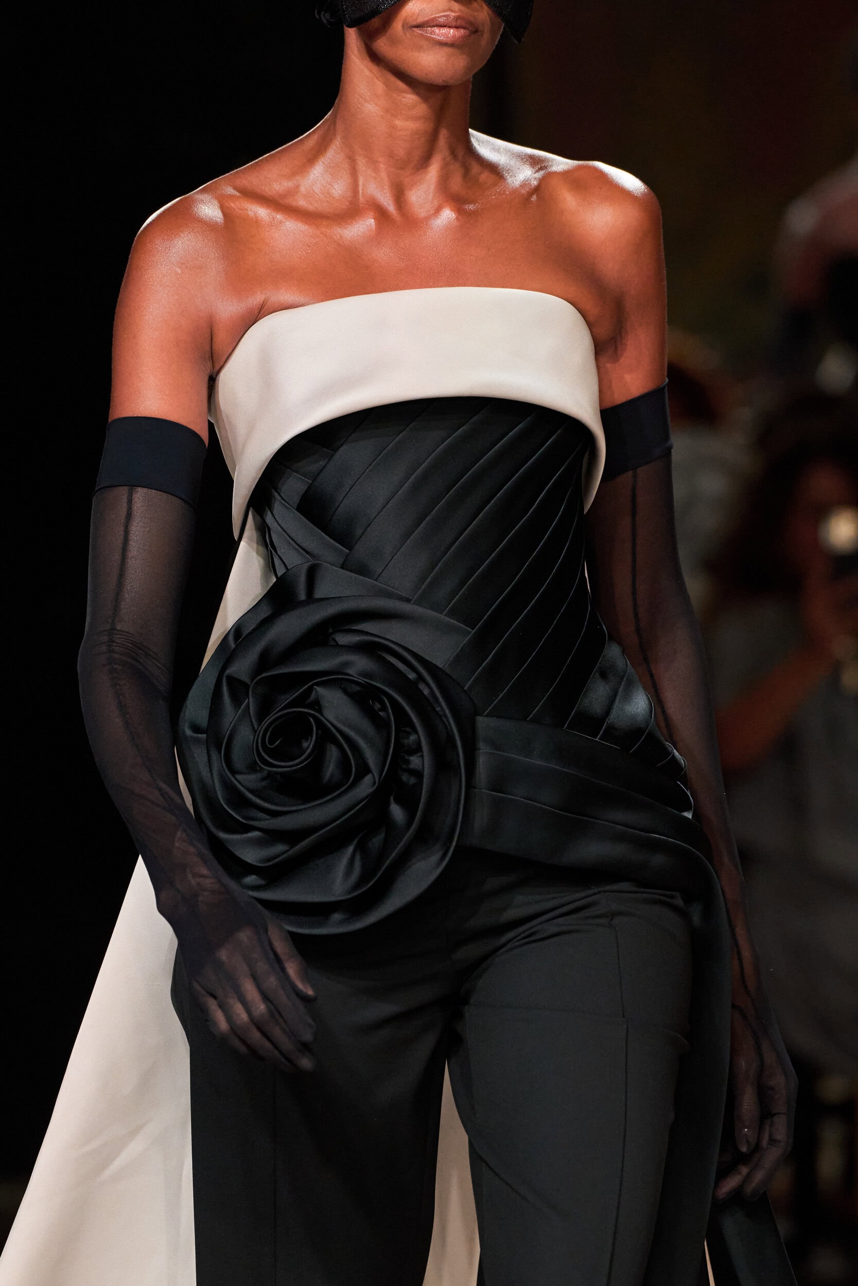 Elie Saab Fall 2026 Couture Fashion Show Details