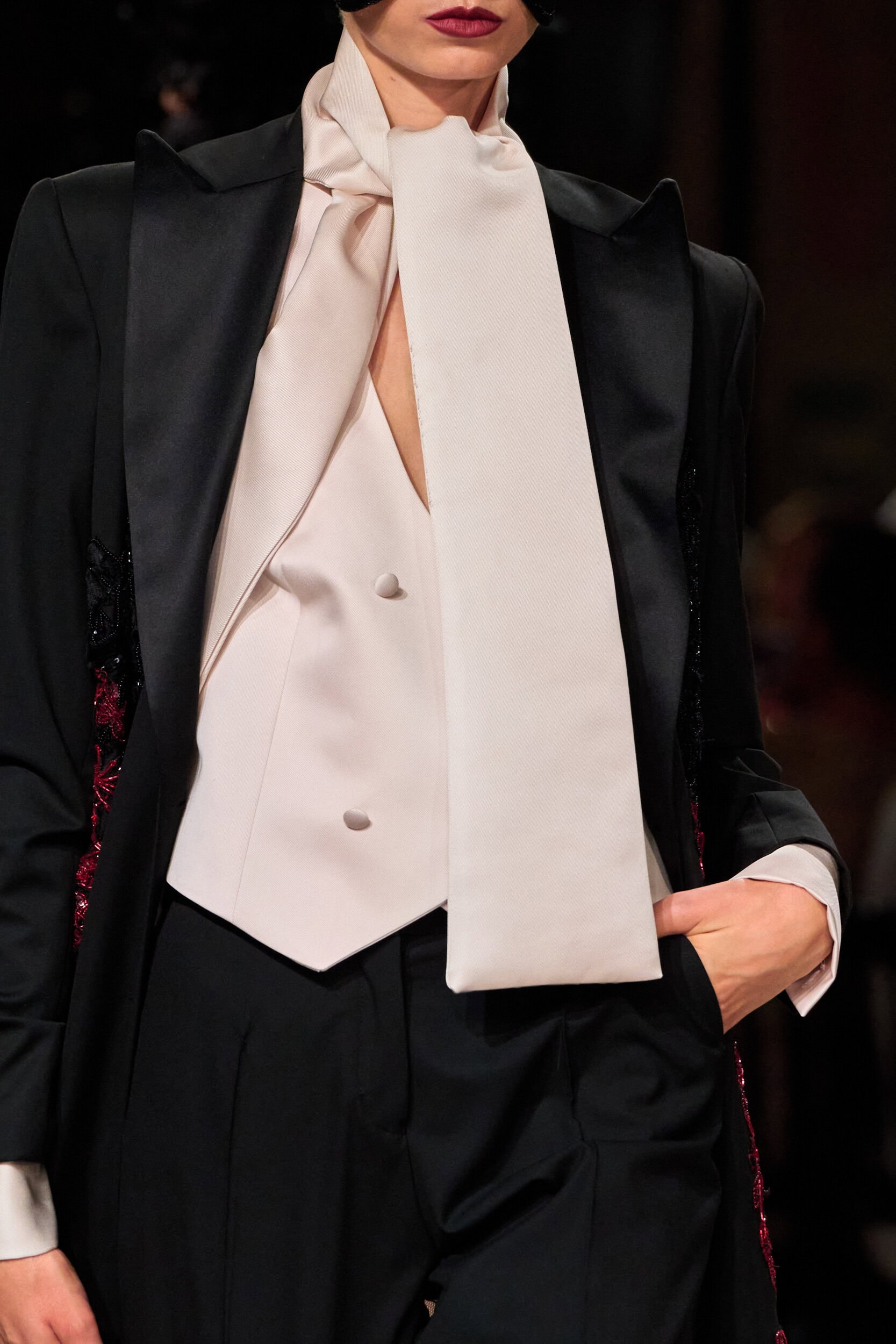 Elie Saab Fall 2026 Couture Fashion Show Details