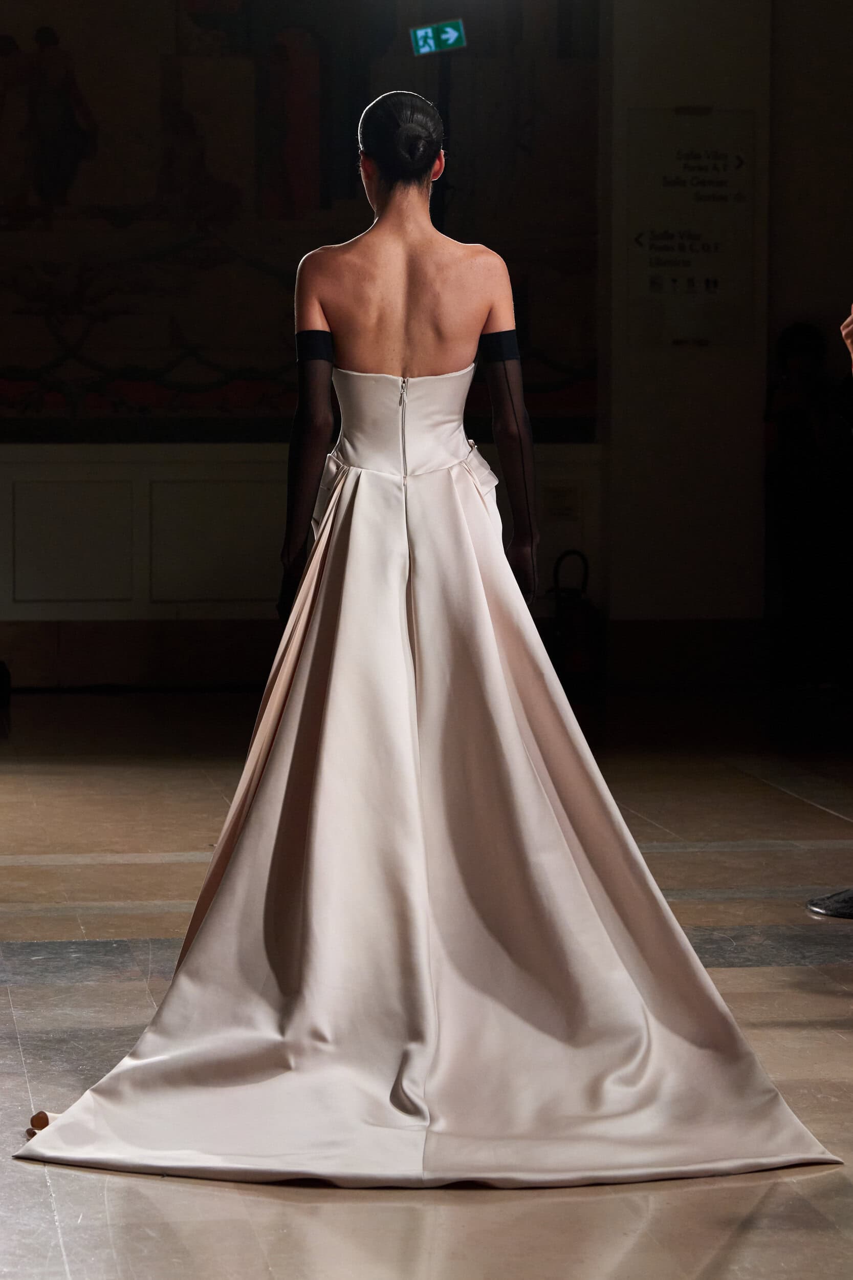Elie Saab Fall 2026 Couture Fashion Show Details