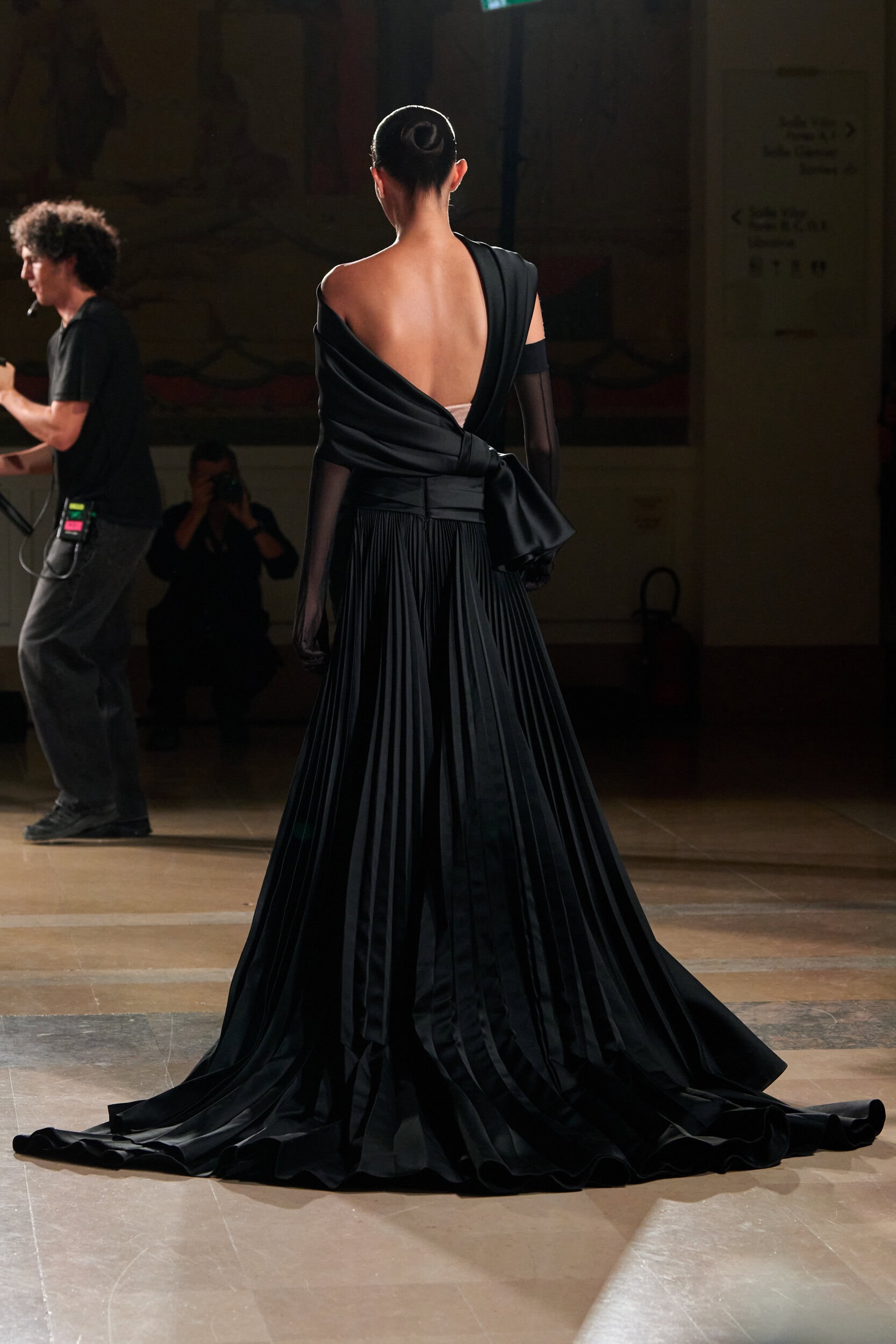 Elie Saab Fall 2026 Couture Fashion Show Details