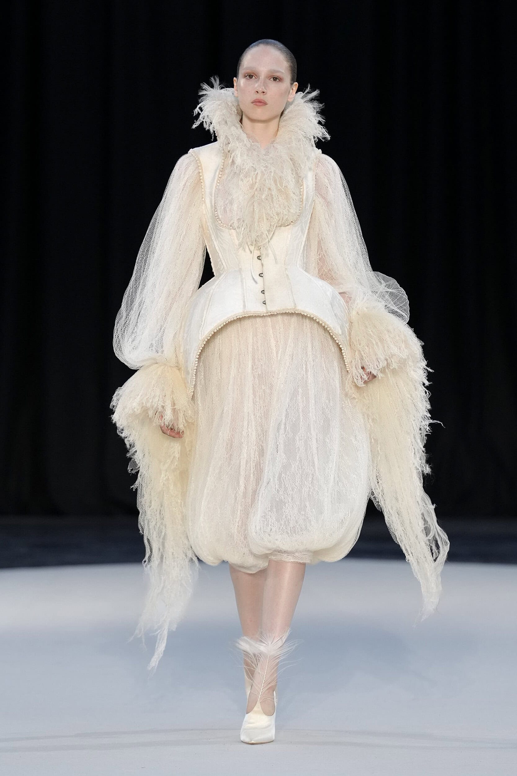 Ashi Studio Fall 2026 Couture Fashion Show