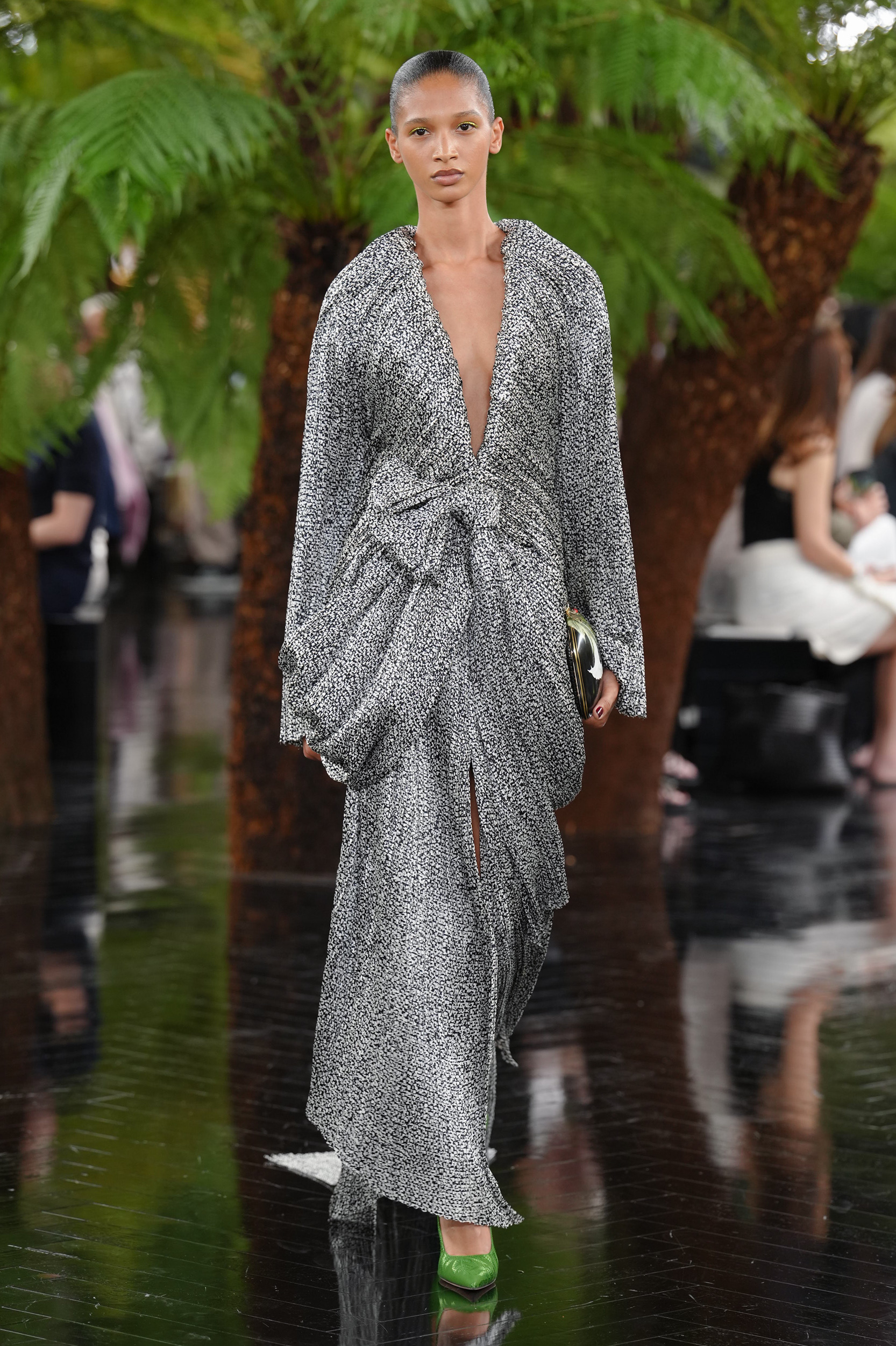 Christian Dior Fall 2026 Couture Fashion Show