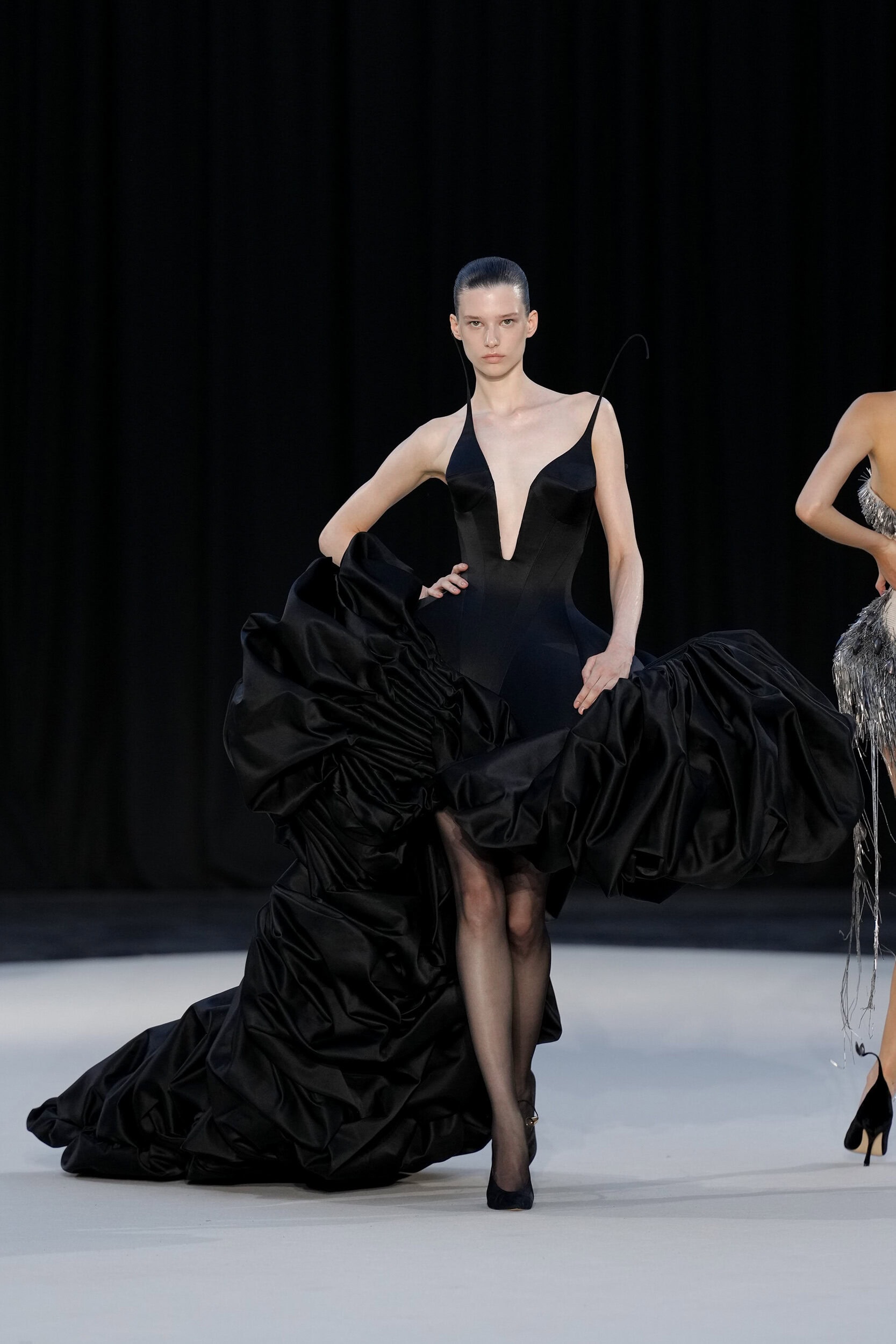 Ashi Studio Fall 2026 Couture Fashion Show