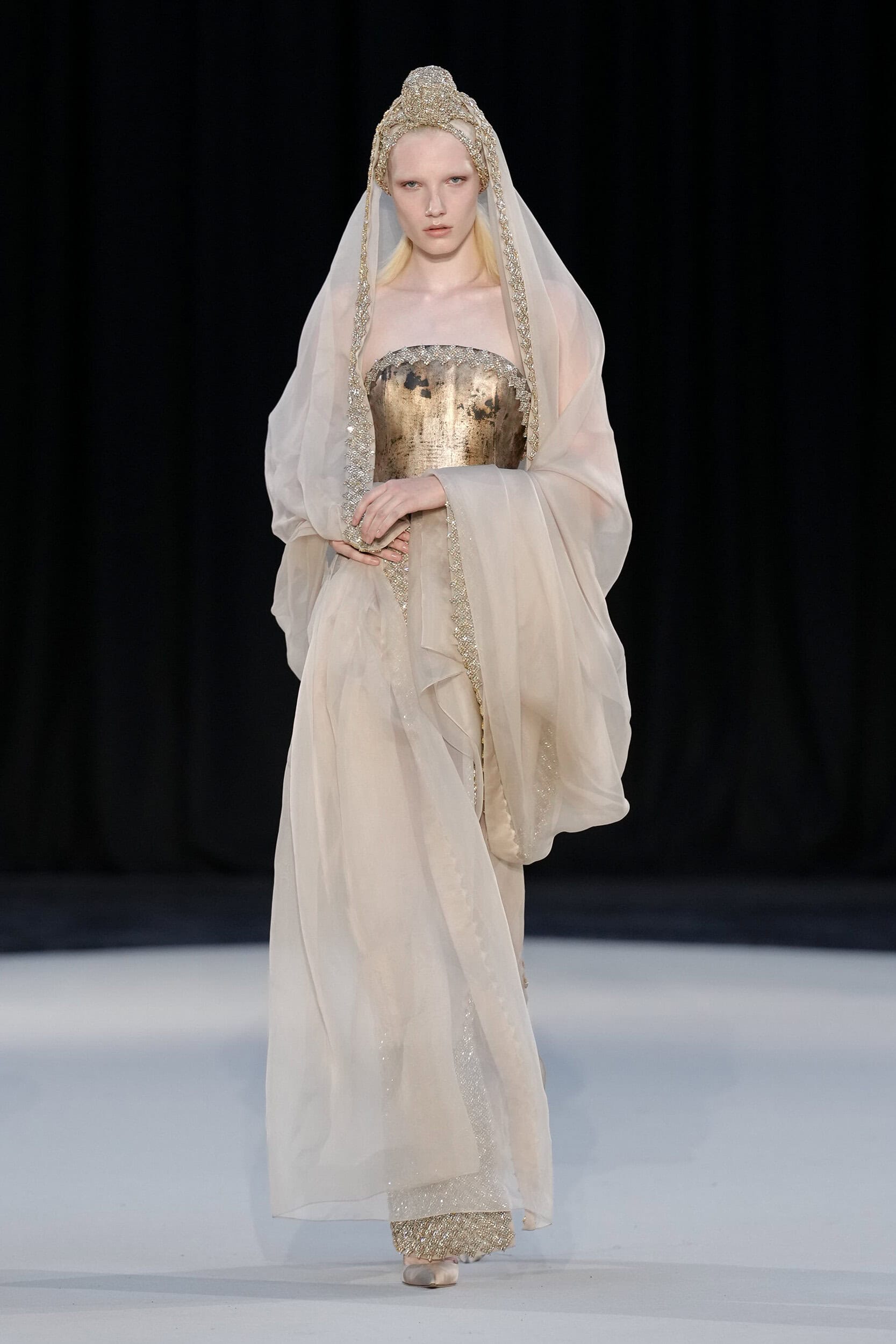Ashi Studio Fall 2026 Couture Fashion Show