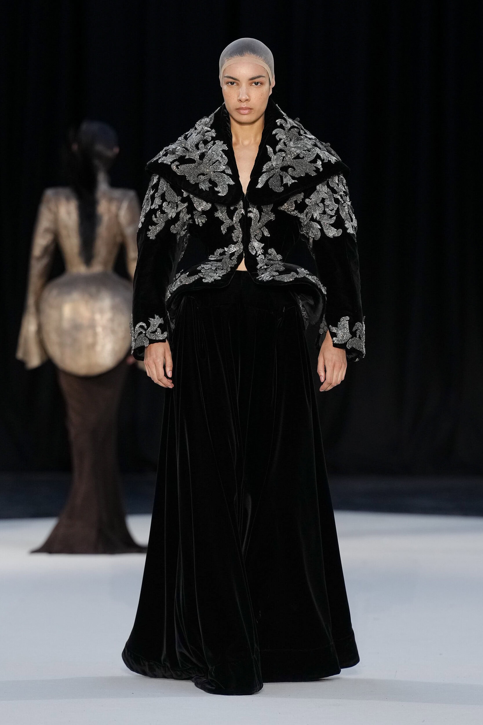 Ashi Studio Fall 2026 Couture Fashion Show