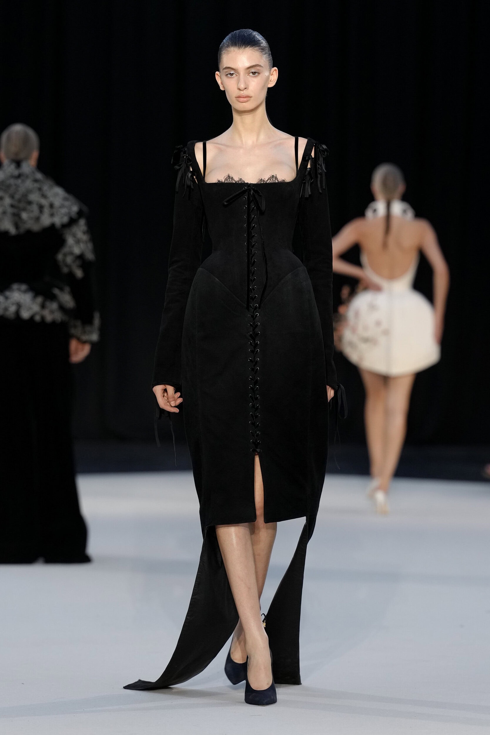 Ashi Studio Fall 2026 Couture Fashion Show