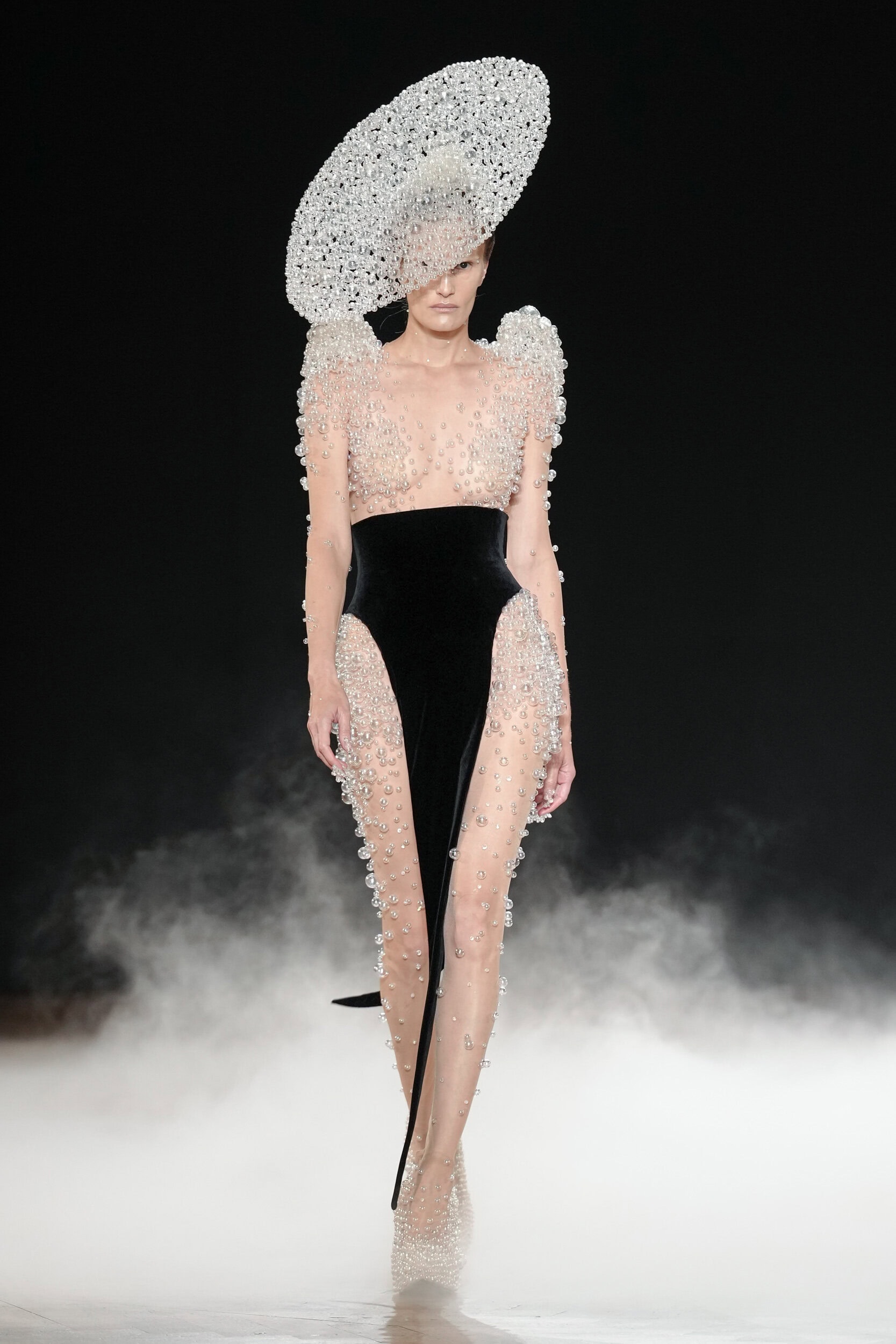 Iris Van Herpen Fall 2026 Couture Fashion Show