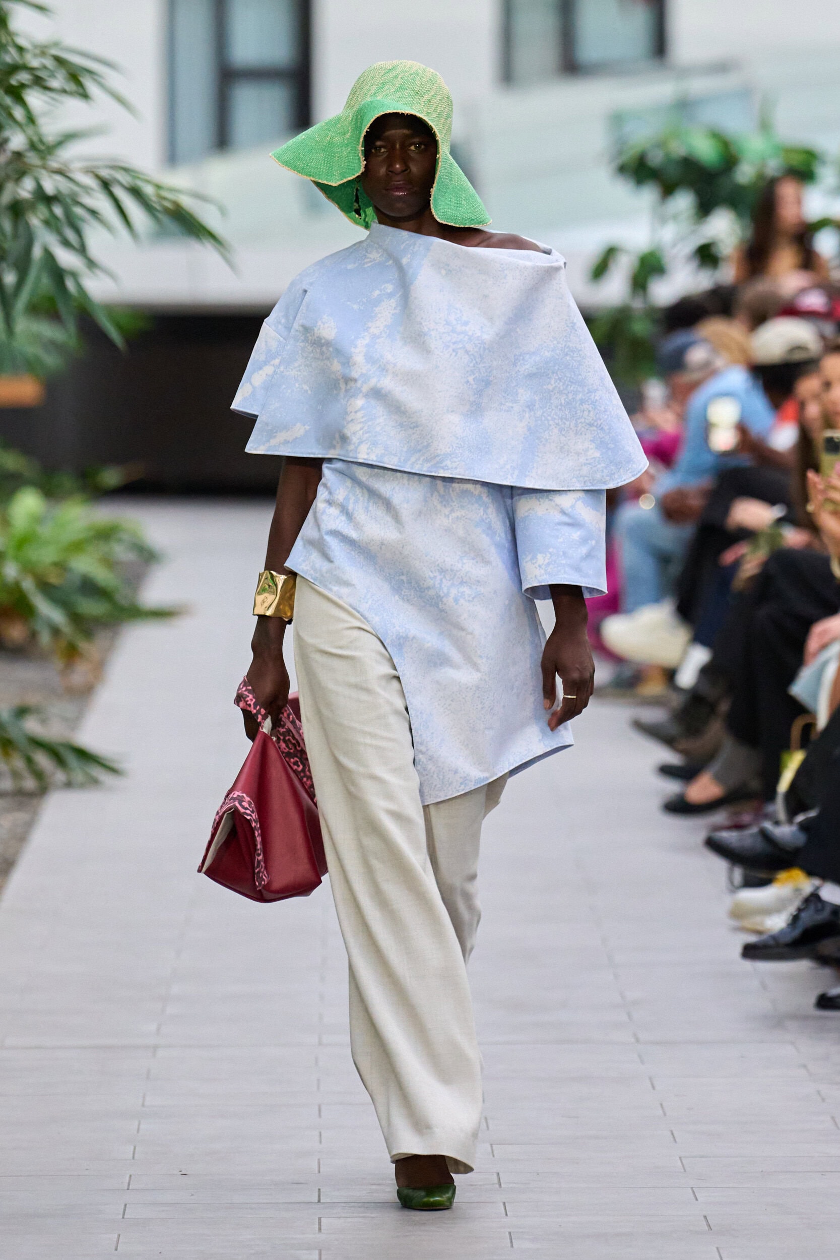 Impari Spring 2027 Fashion Show 