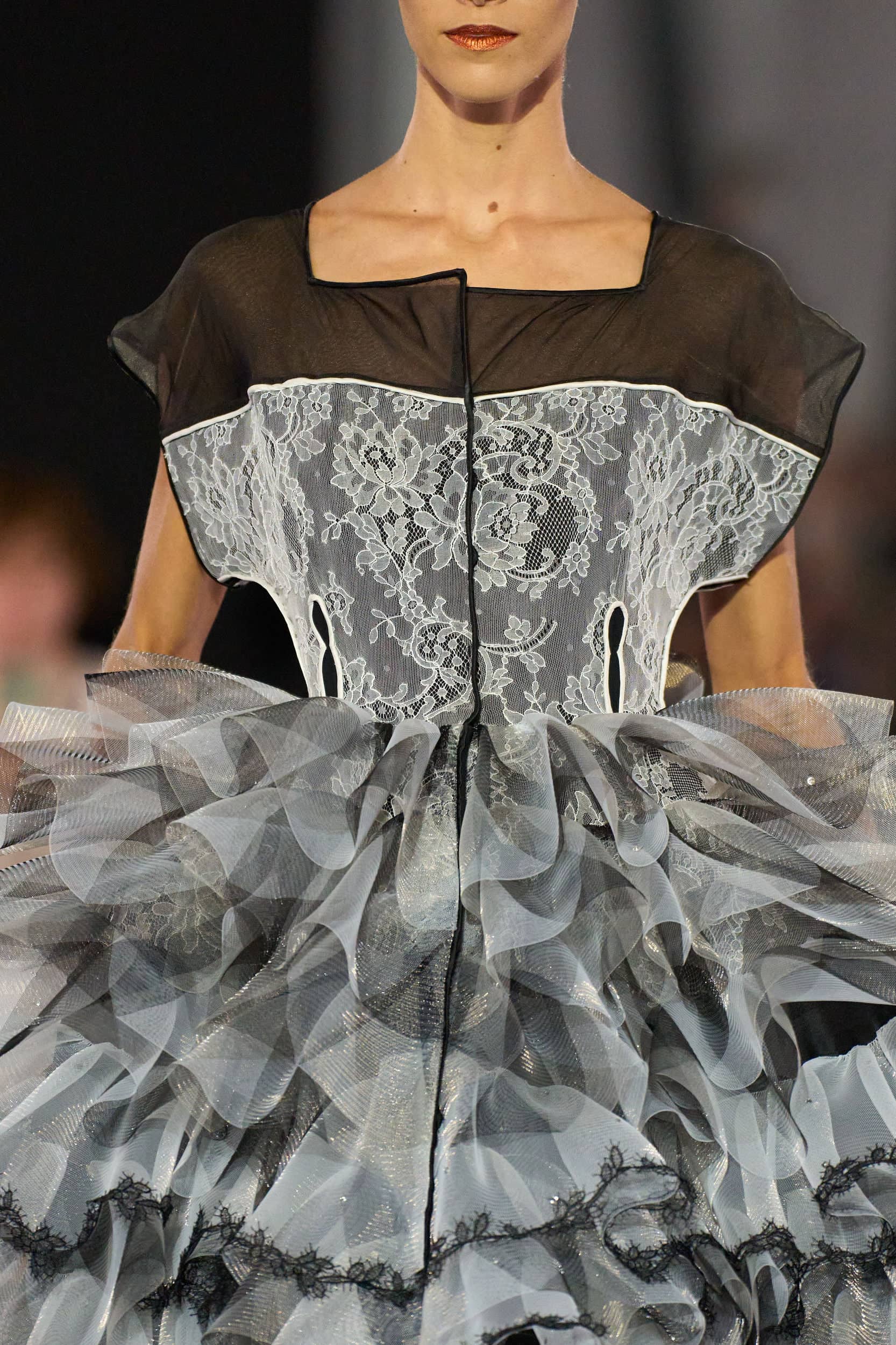 Alexis Mabille Fall 2026 Couture Fashion Show Details