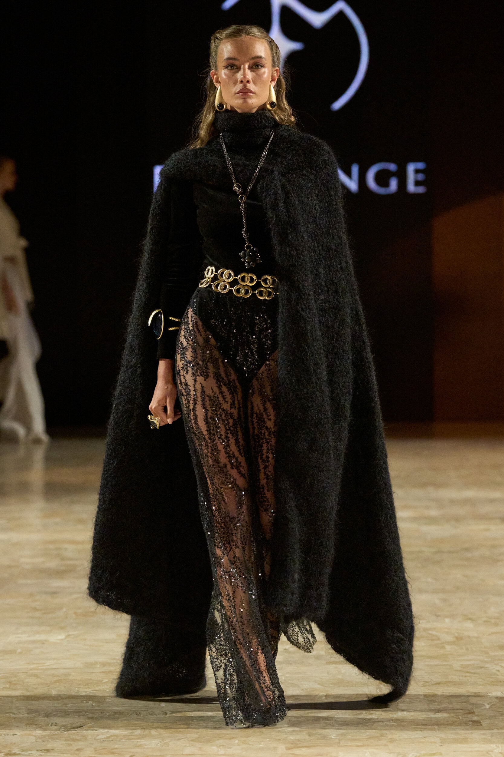 Eva Minge Fall 2026 Couture Fashion Show