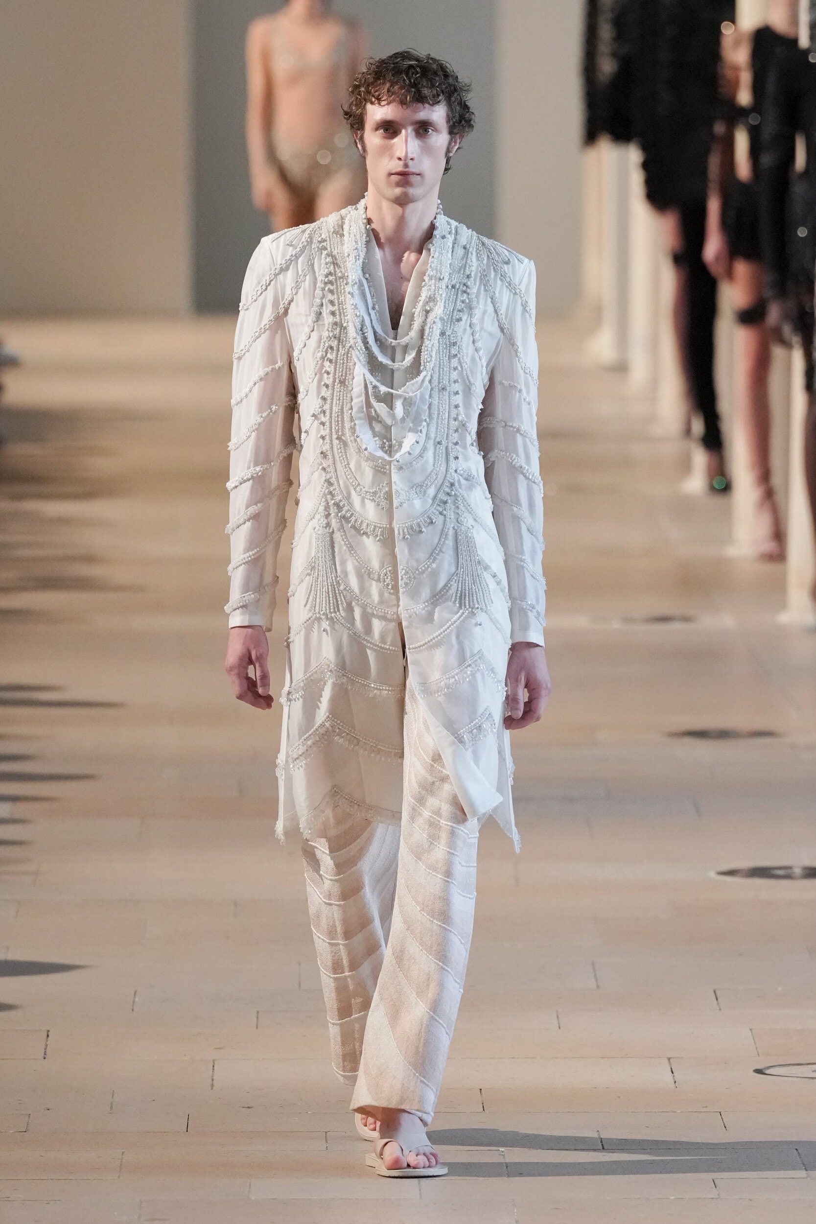 Rahul Mishra Fall 2026 Couture Fashion Show