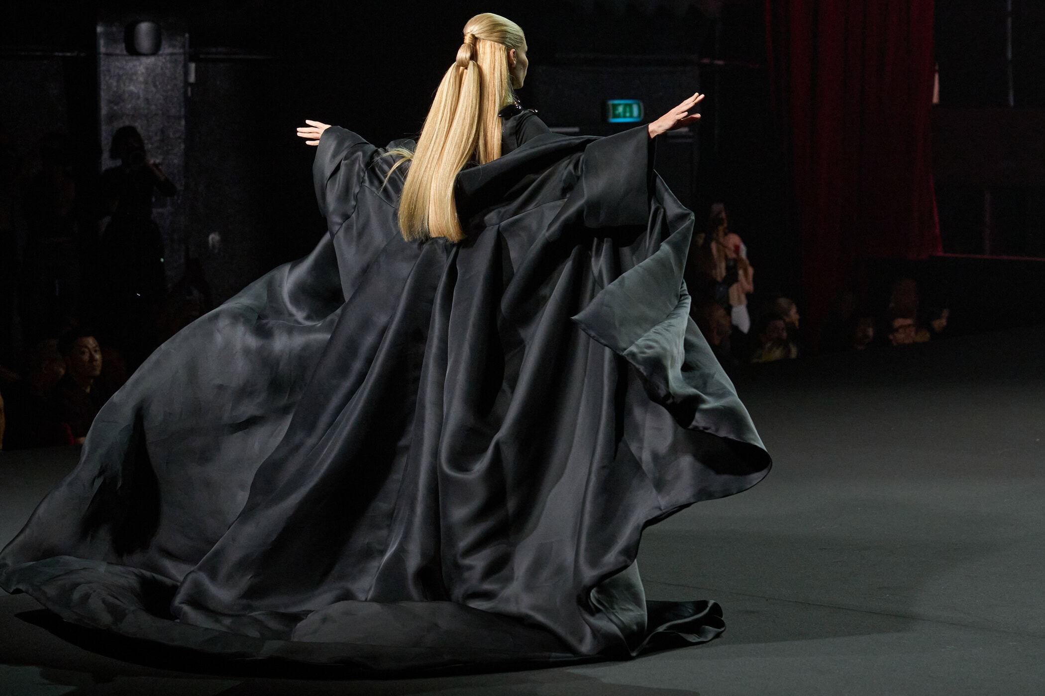 Stephane Rolland Fall 2026 Couture Fashion Show Atmosphere