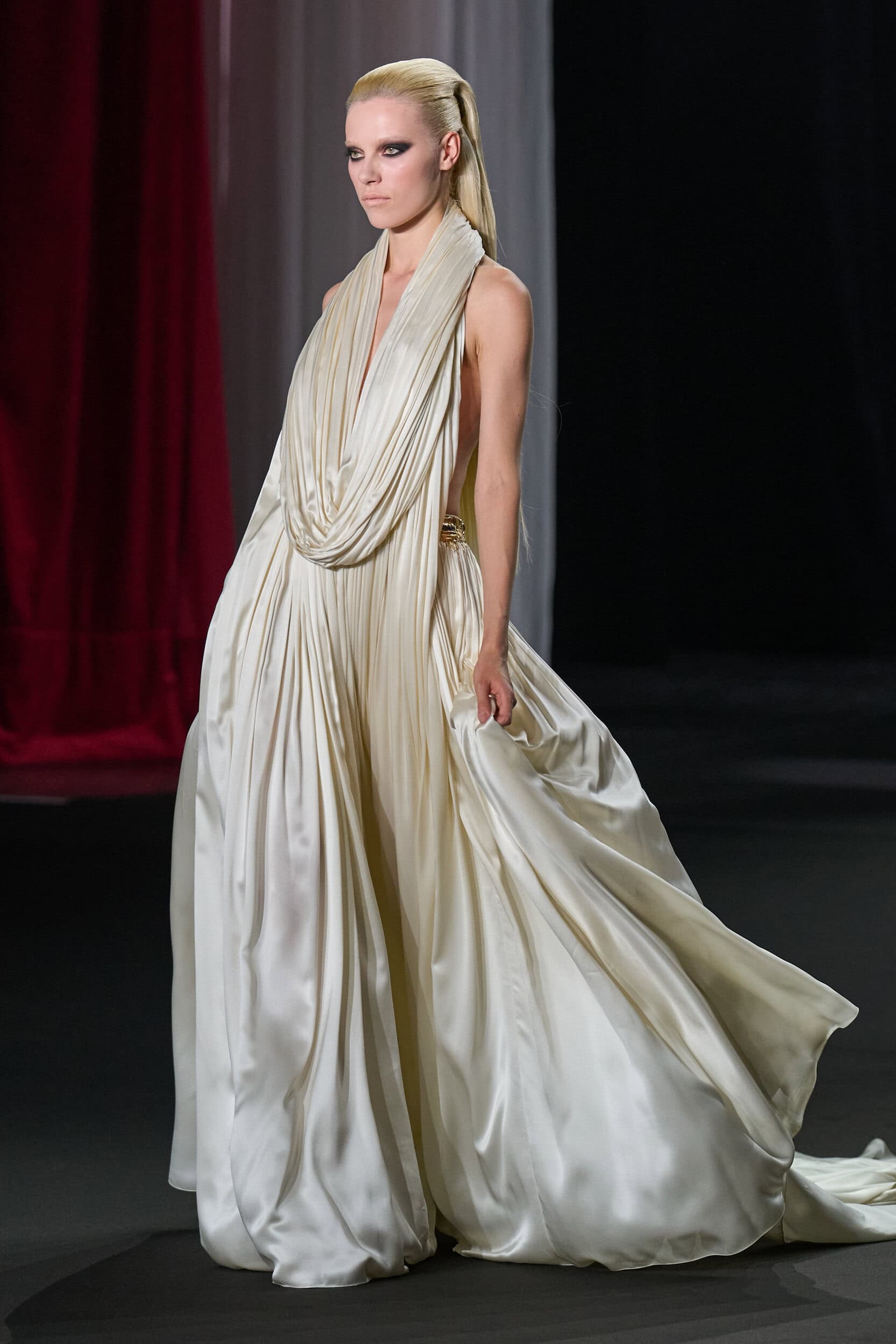 Stephane Rolland Fall 2026 Couture Fashion Show