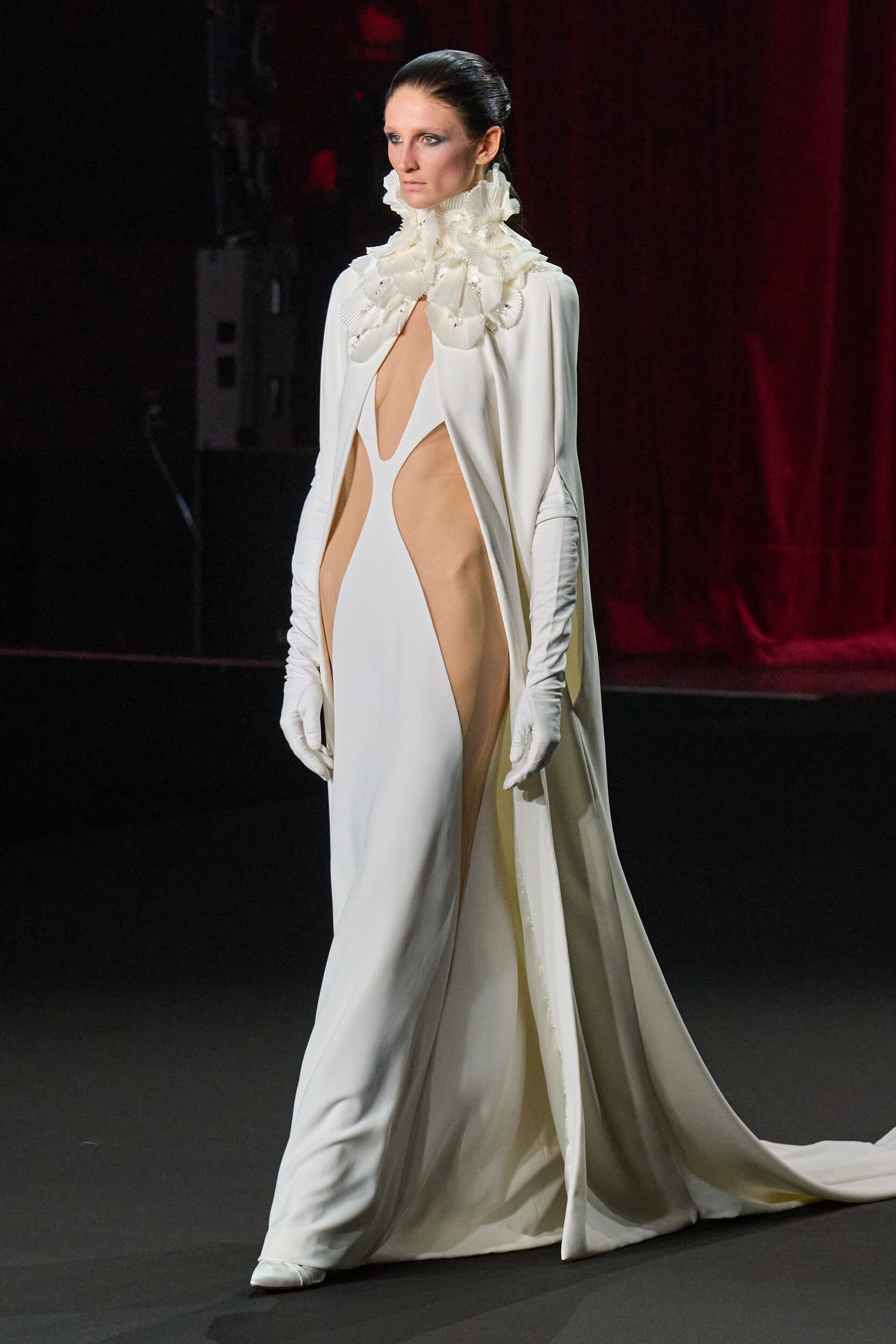 Stephane Rolland Fall 2026 Couture Fashion Show